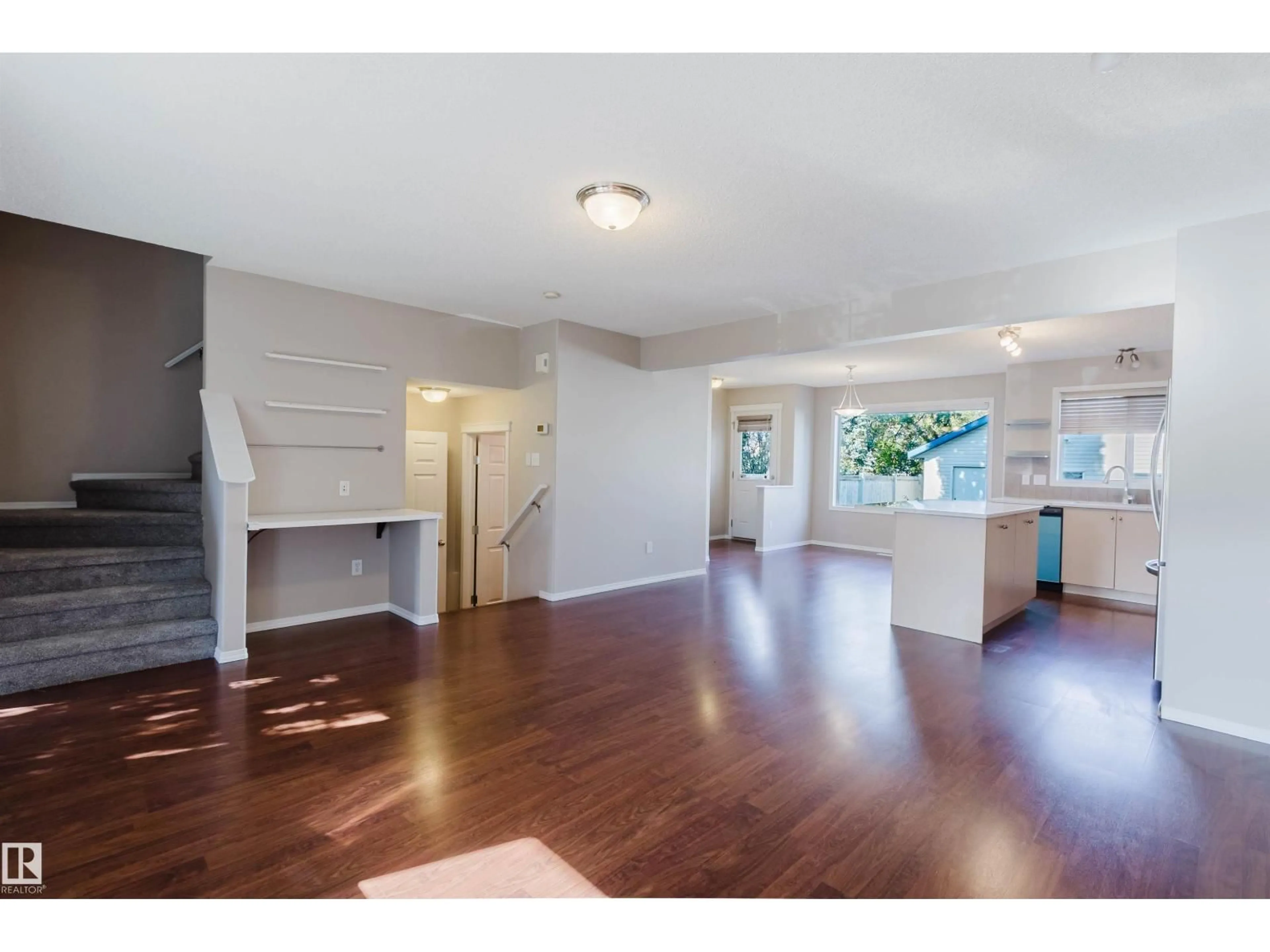 Unknown for 5887 SUTTER PL, Edmonton Alberta T6R3R2