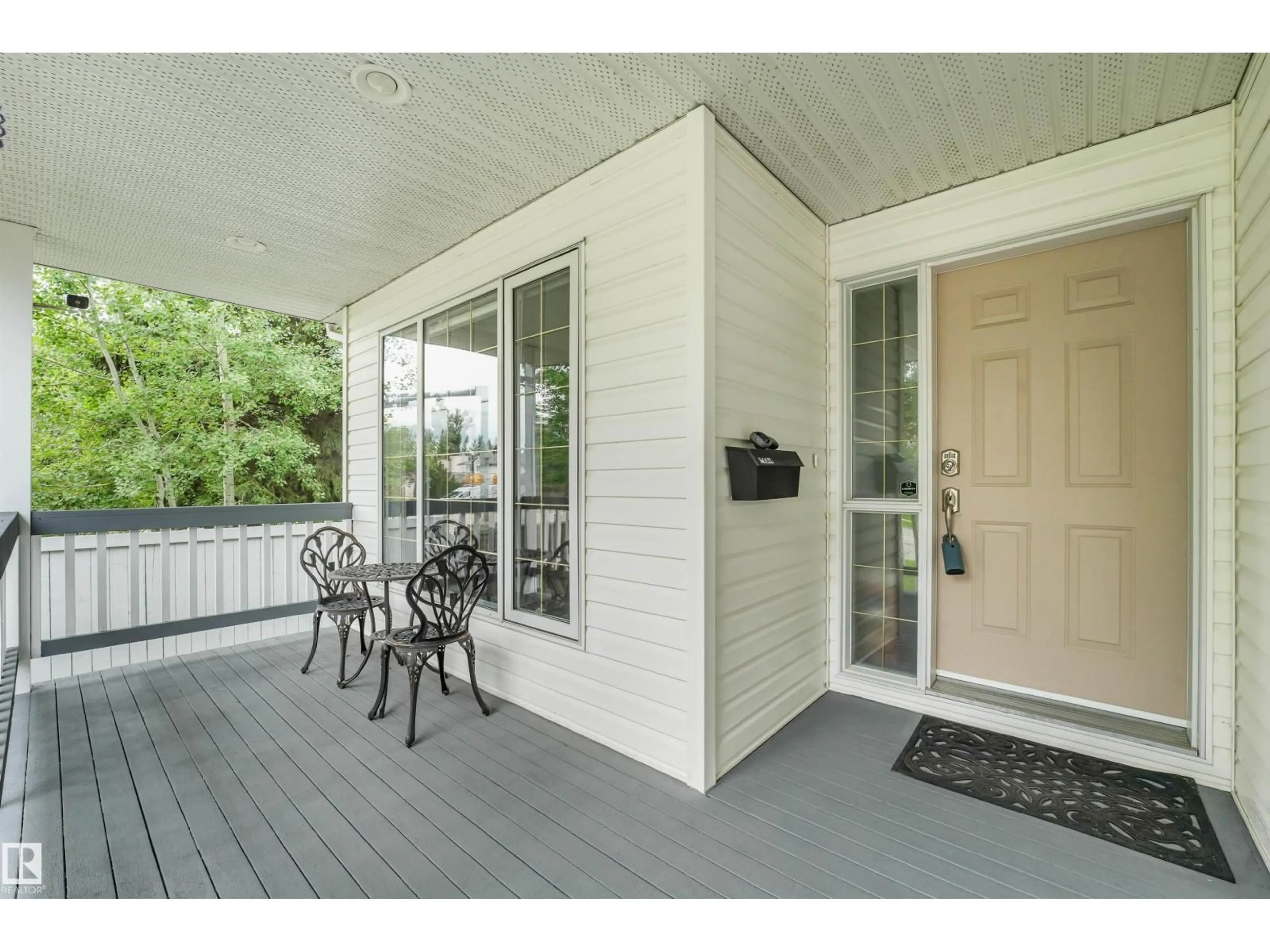 Patio, street for 2 KIRKWOOD DR, St. Albert Alberta T8N6J3