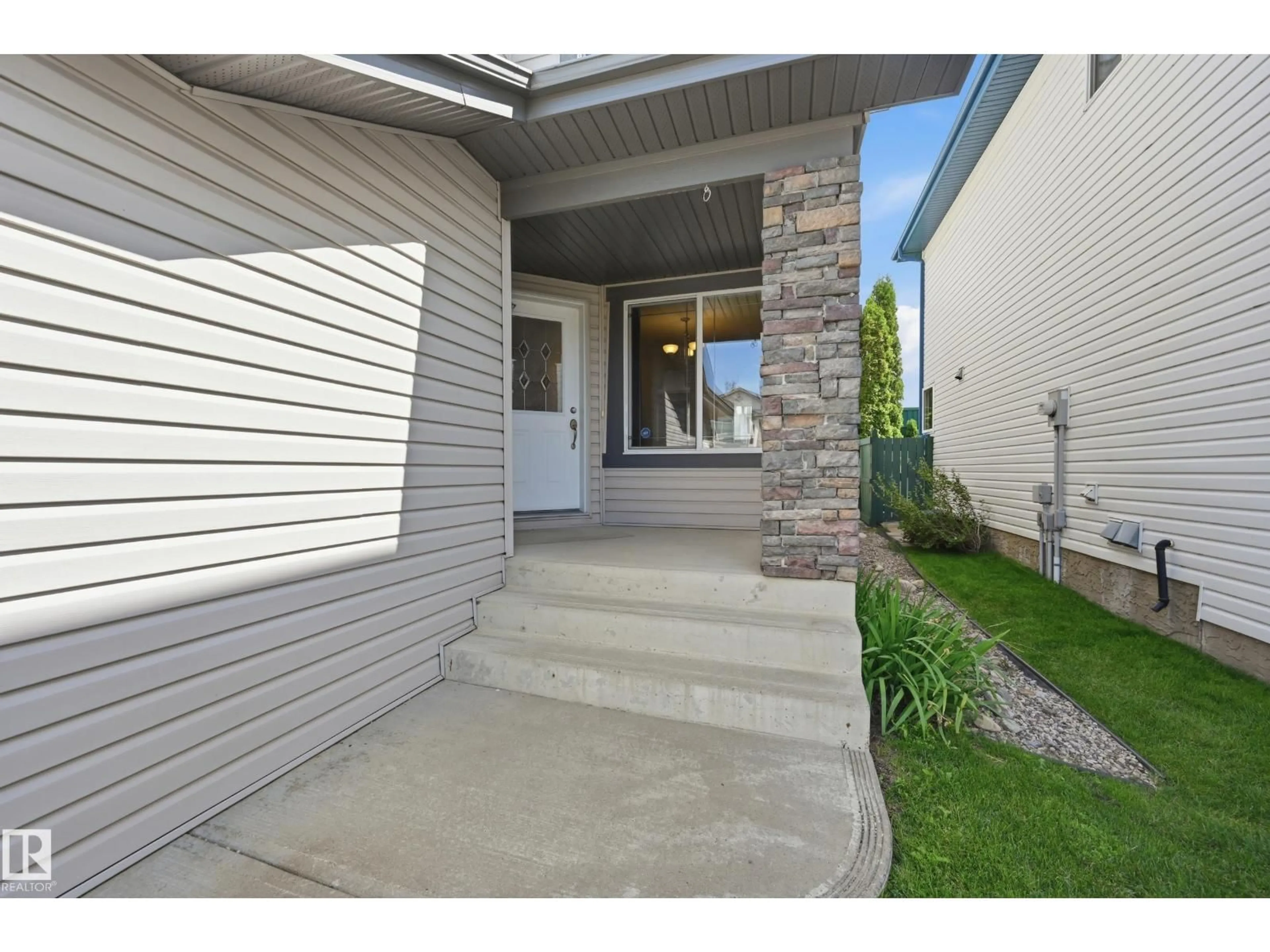 Unknown for 458 HUNTERS GREEN GR, Edmonton Alberta T6R3C3