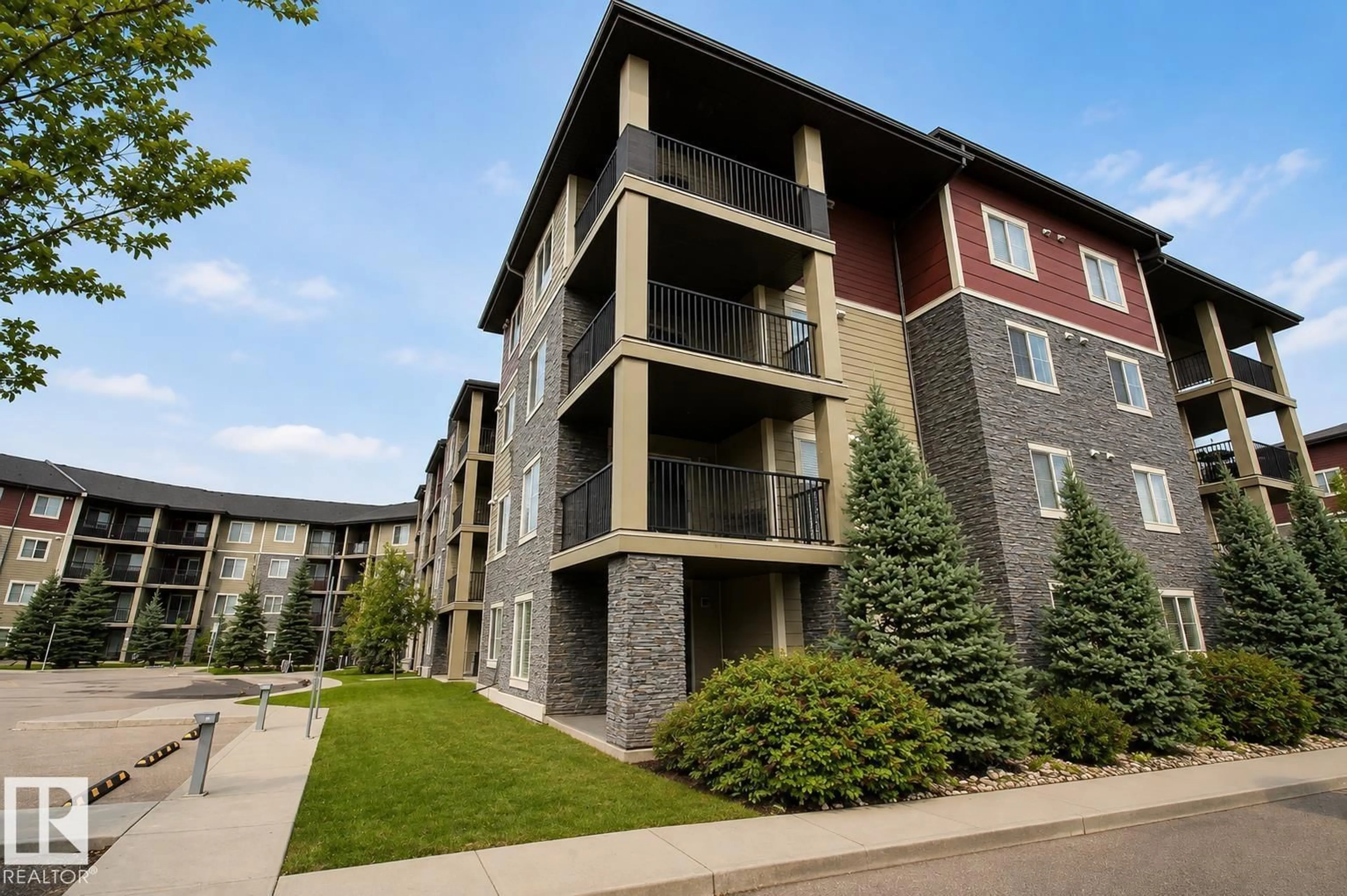Patio, building for 3315 - 236 JAMES MOWATT TR, Edmonton Alberta T6W3L9