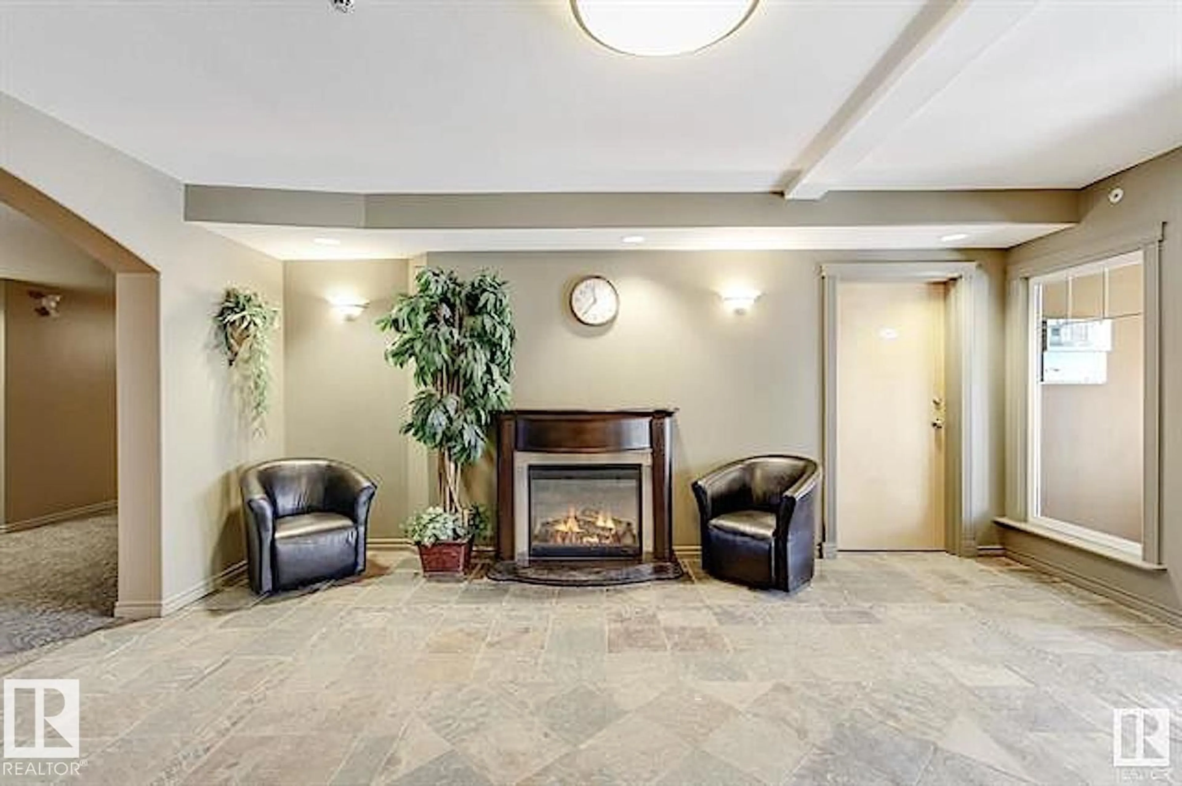 Lobby for 3308 901 16 ST, Cold Lake Alberta T9M0C3