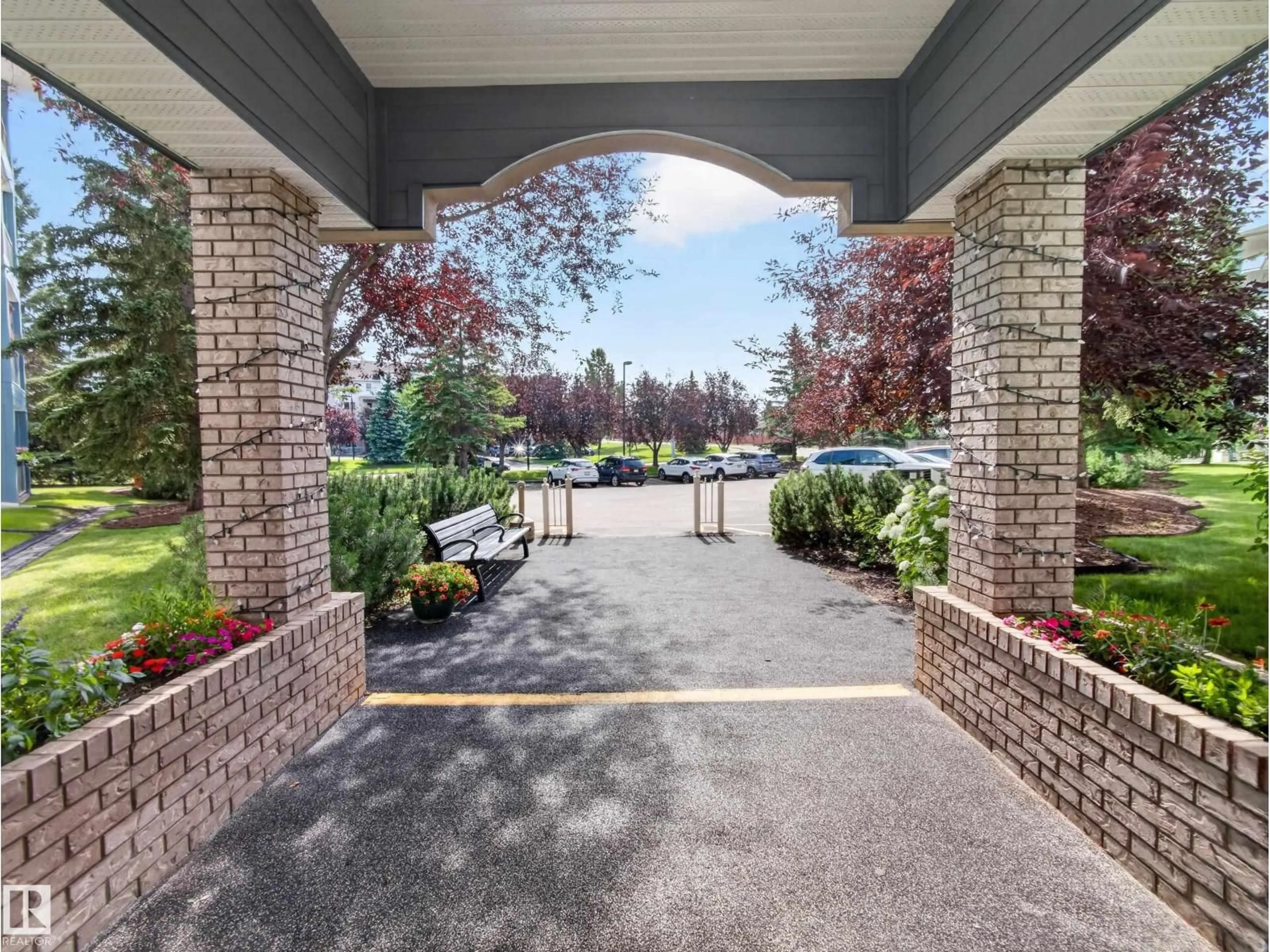 Unknown for 307 CRYSTAL LN, Sherwood Park Alberta T8H1W6