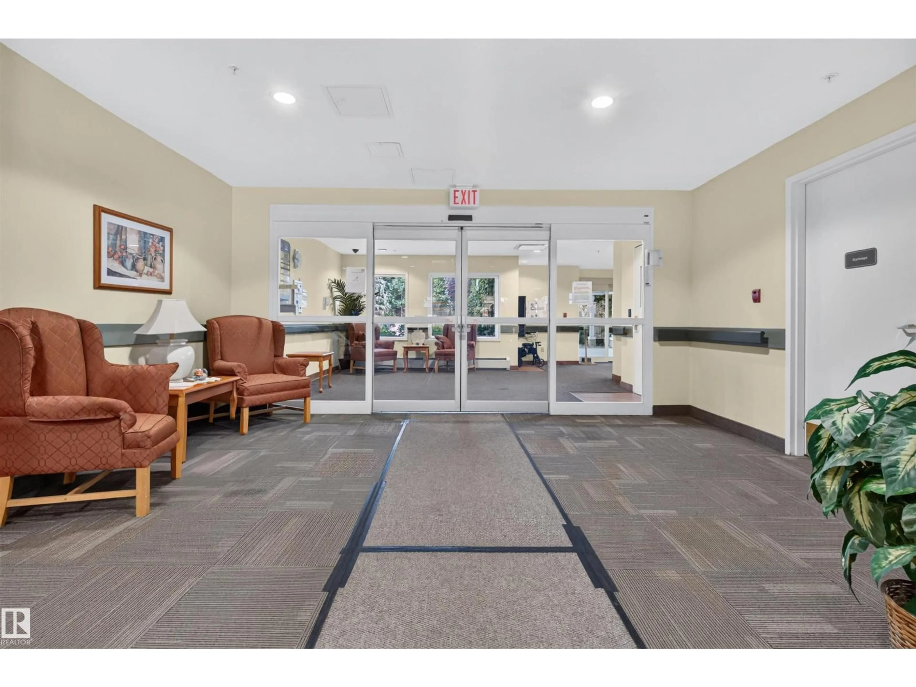 Lobby for 78 - 112 MCKENNEY AV, St. Albert Alberta T8N1L9
