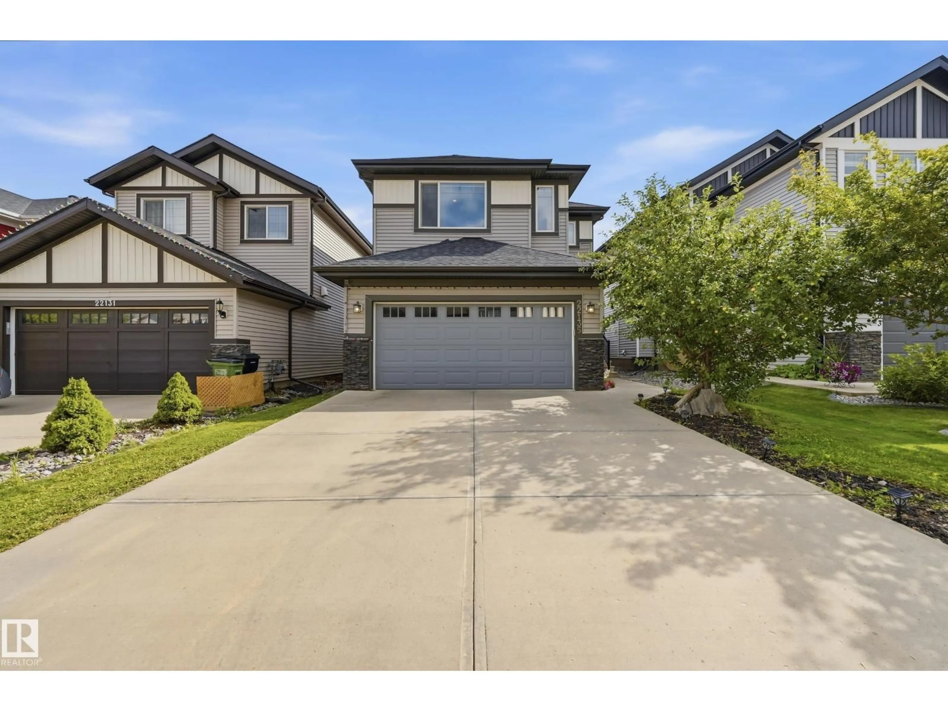 Unknown for 22135 96 AV, Edmonton Alberta T5T7E5