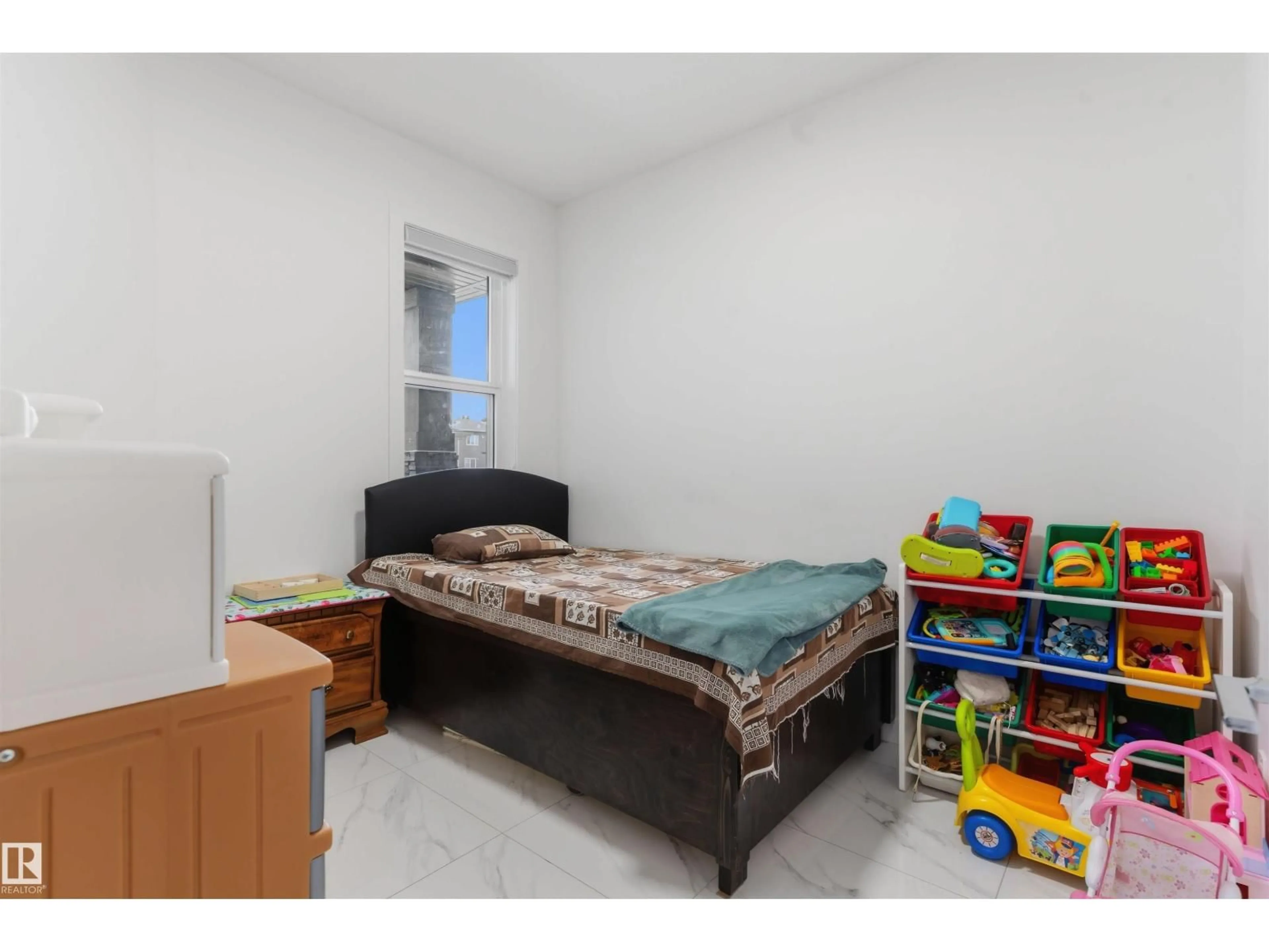 A pic of a room for 3606 41 AVE, Beaumont Alberta T4X3H3