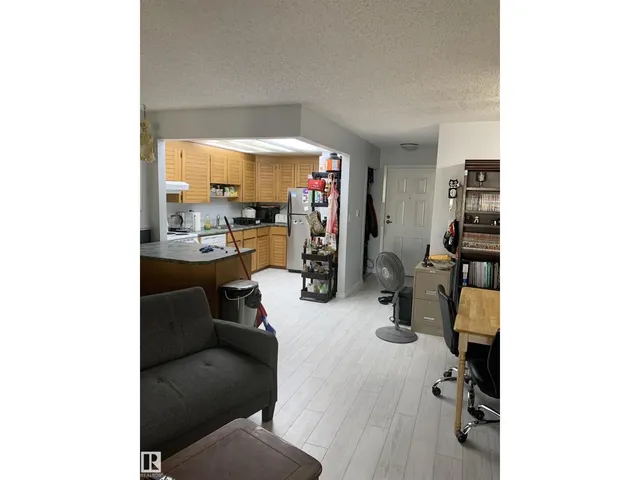 #302 - 10421 93 ST, Edmonton 2