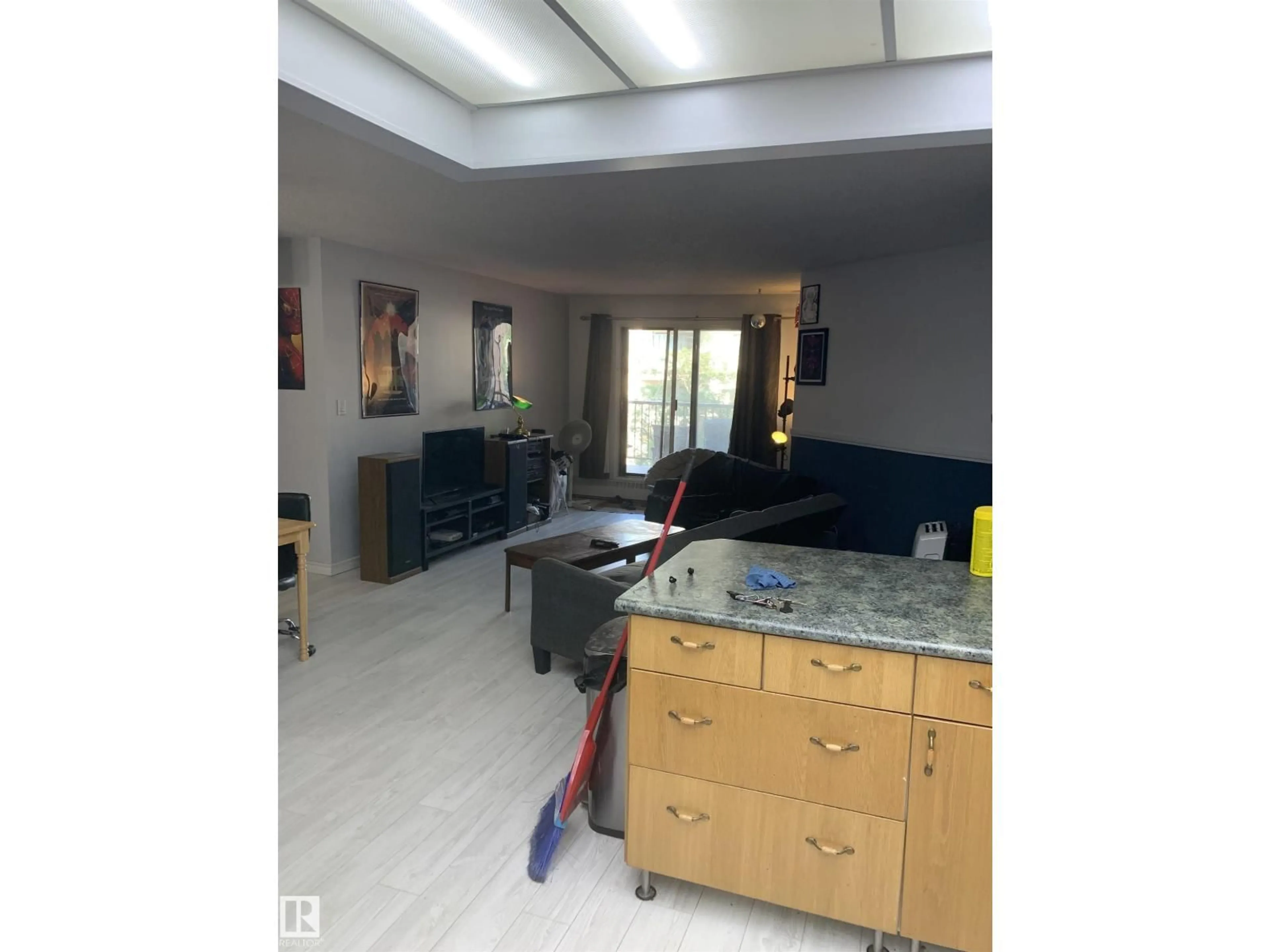 A pic of a room for #302 - 10421 93 ST, Edmonton Alberta T5H1X5