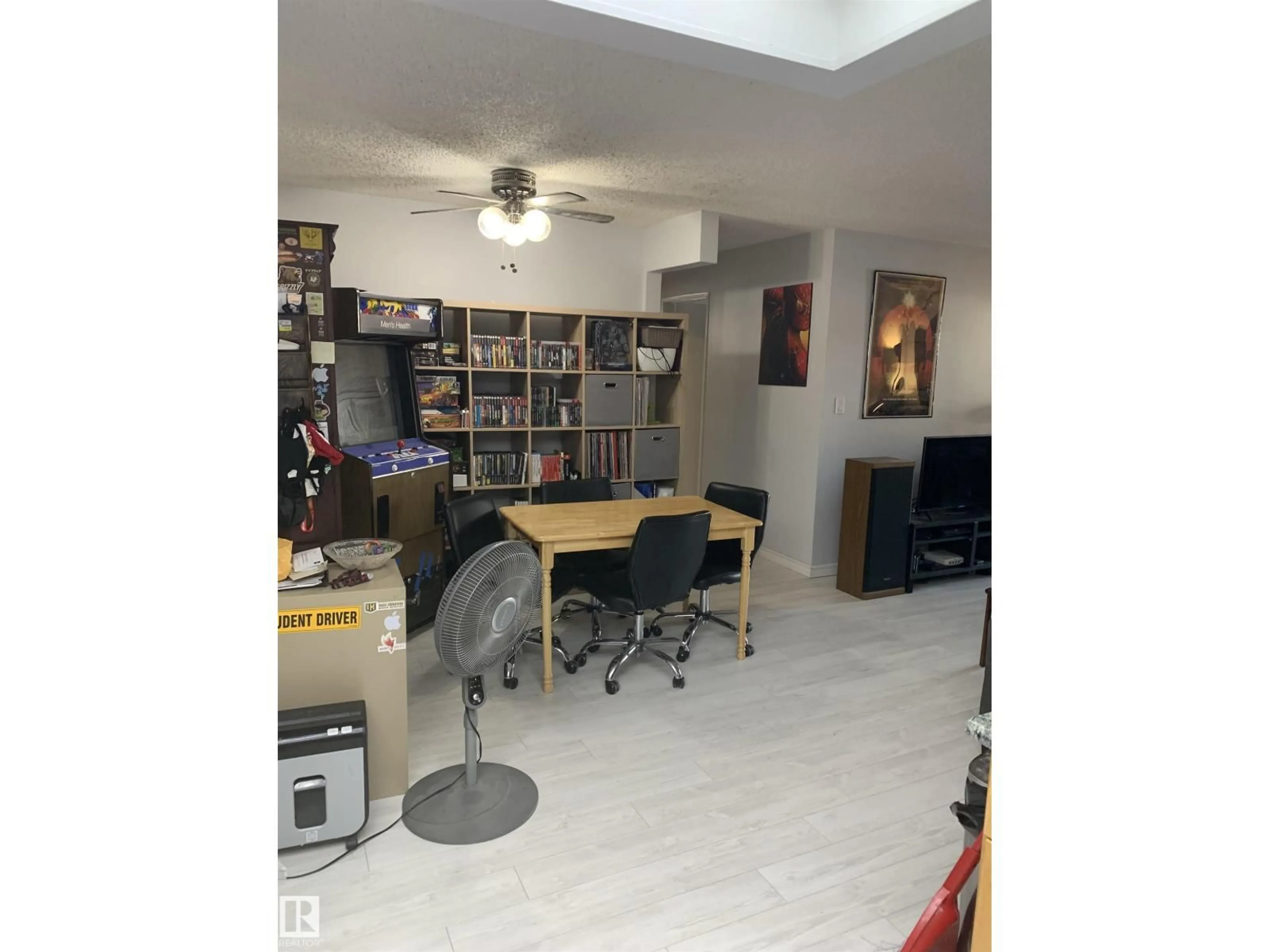 A pic of a room for #302 - 10421 93 ST, Edmonton Alberta T5H1X5