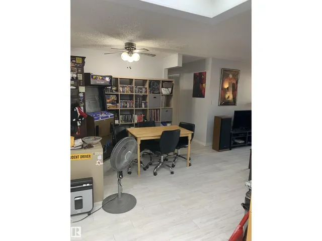 #302 - 10421 93 ST, Edmonton 5