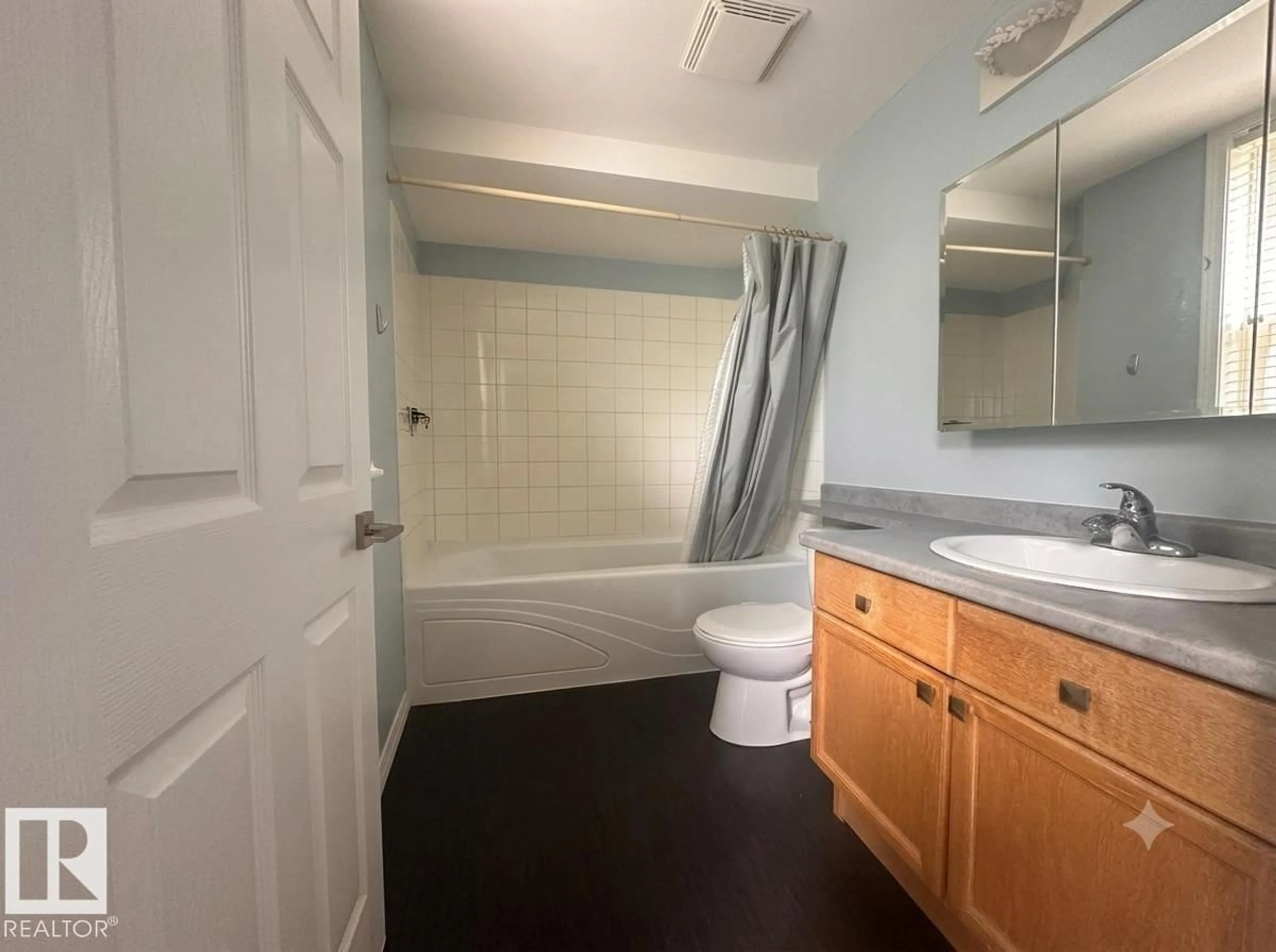 A pic of a room for #103 - 8108 109 ST, Edmonton Alberta T6G2V7