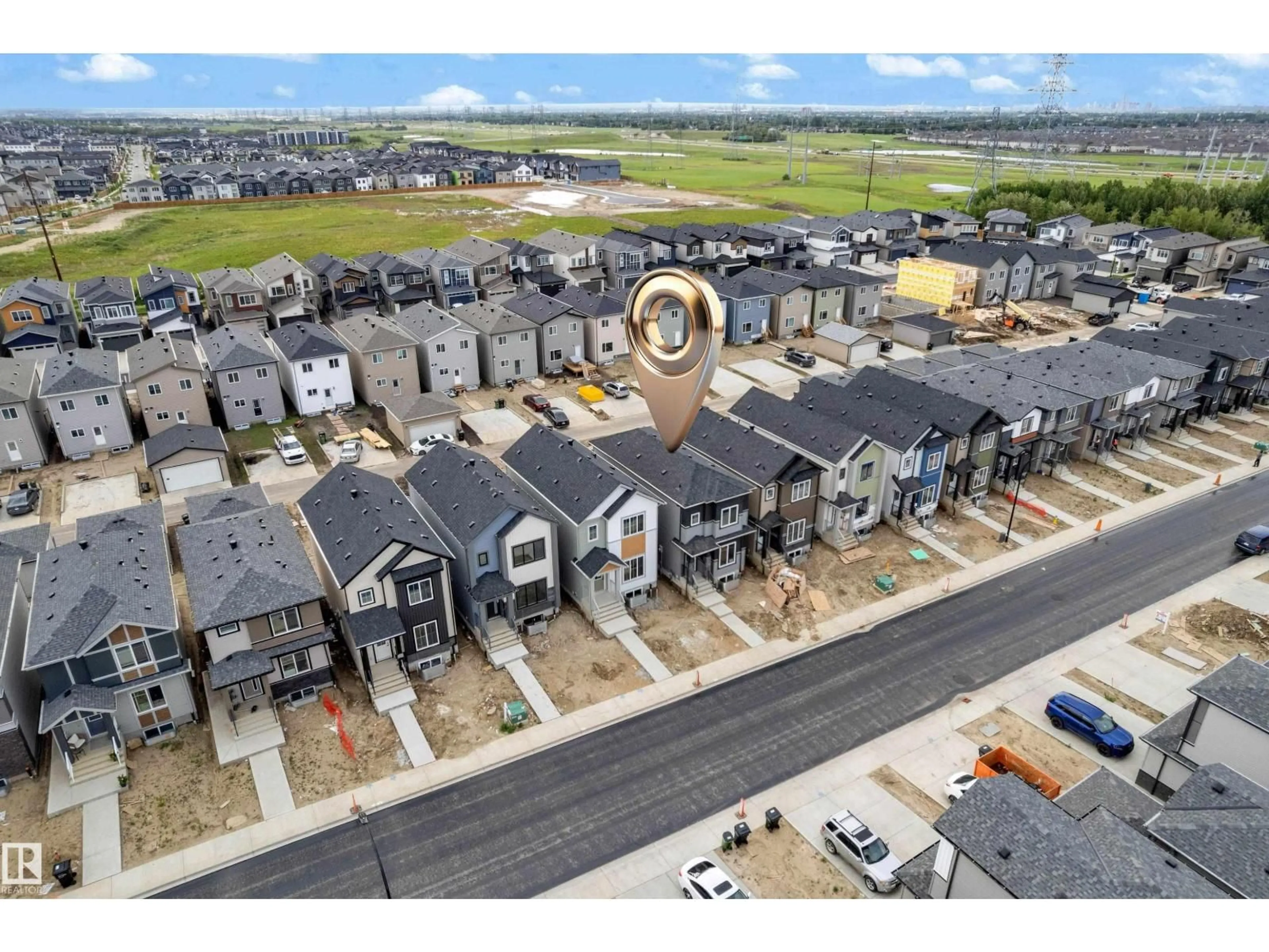 A pic from outside/outdoor area/front of a property/back of a property/a pic from drone, street for 220 24 ST, Edmonton Alberta T6X3K4
