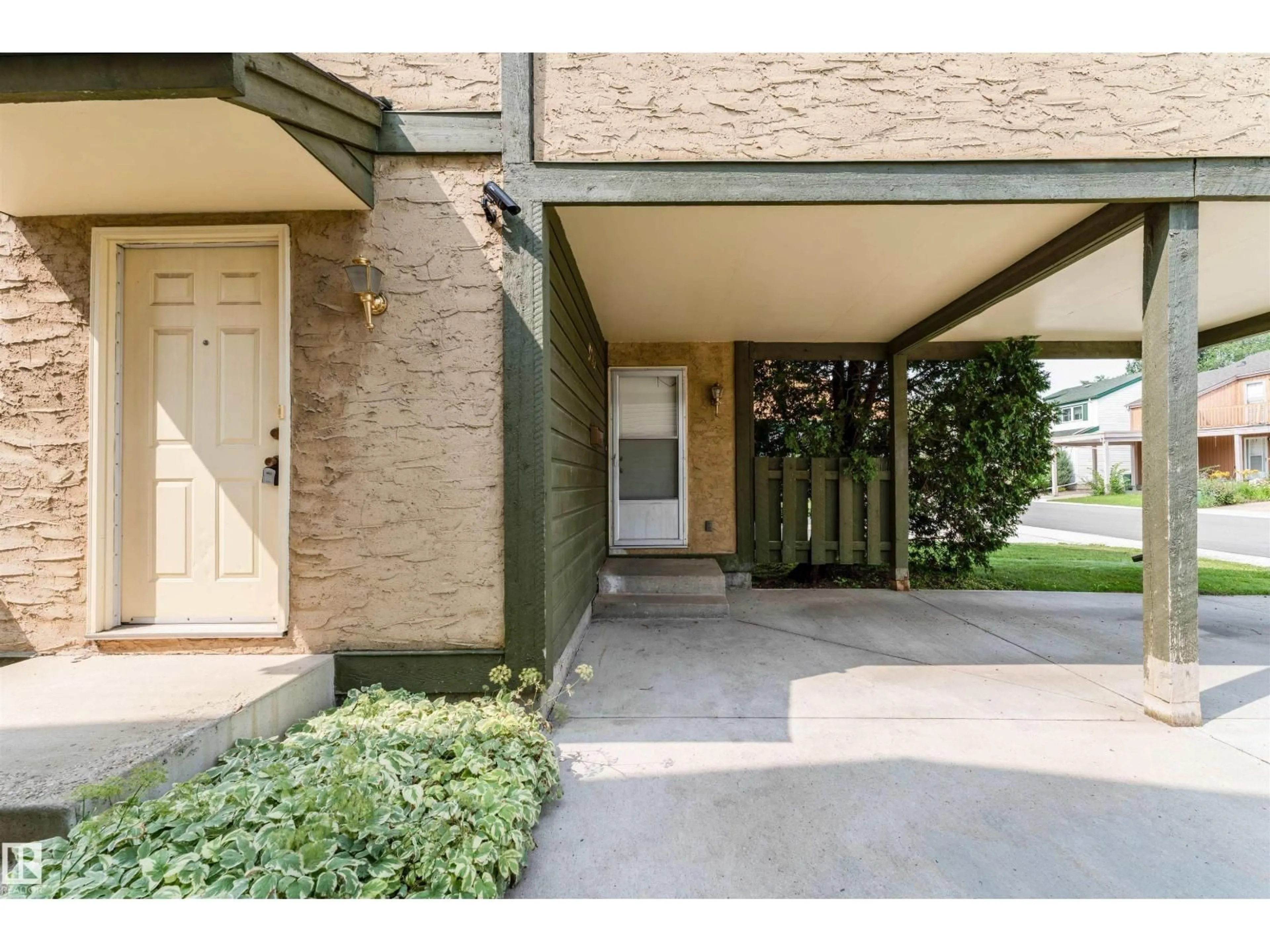 Unknown for 9245 54 ST, Edmonton Alberta T6B2L3