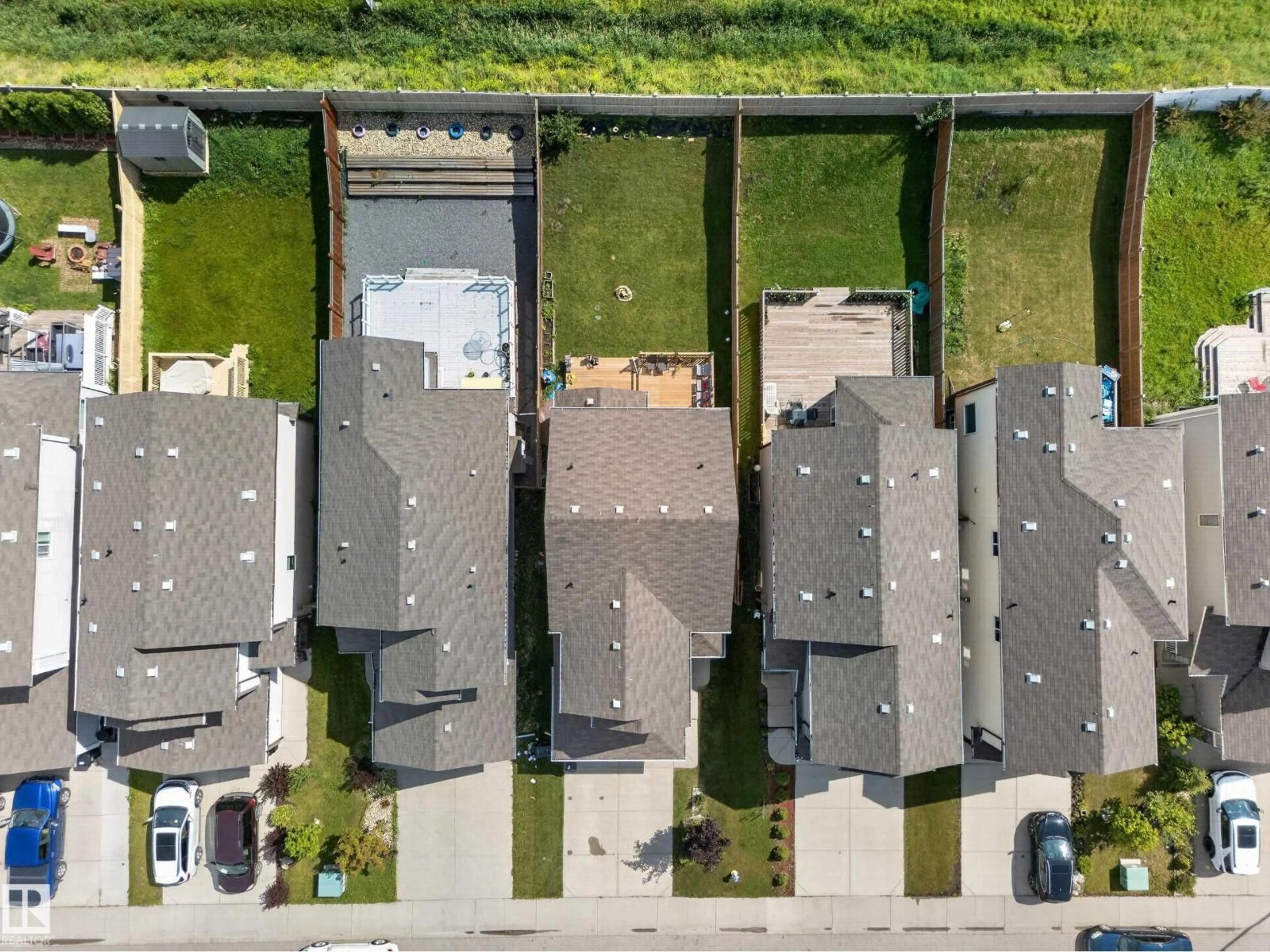 A pic from outside/outdoor area/front of a property/back of a property/a pic from drone, street for 1927 51 STREET, Edmonton Alberta T6X1Y4