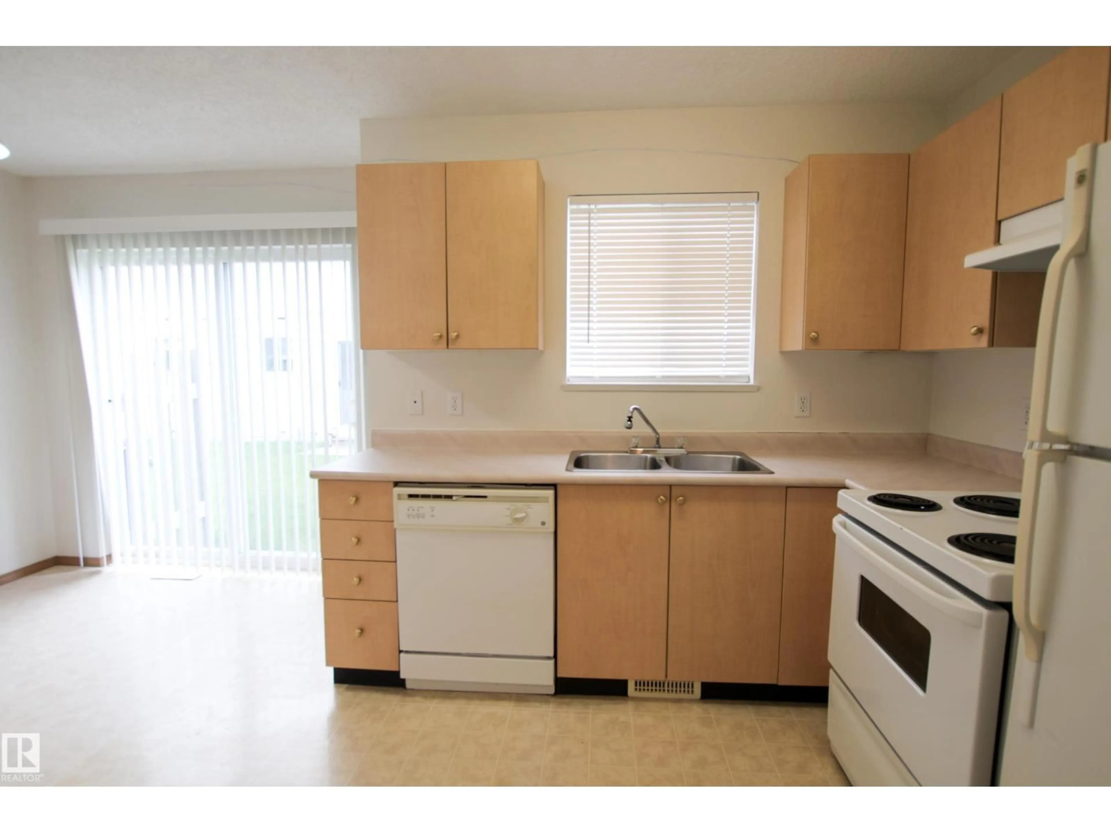 Standard kitchen, unknown for 408 - 610 KING ST, Spruce Grove Alberta T7X4J9