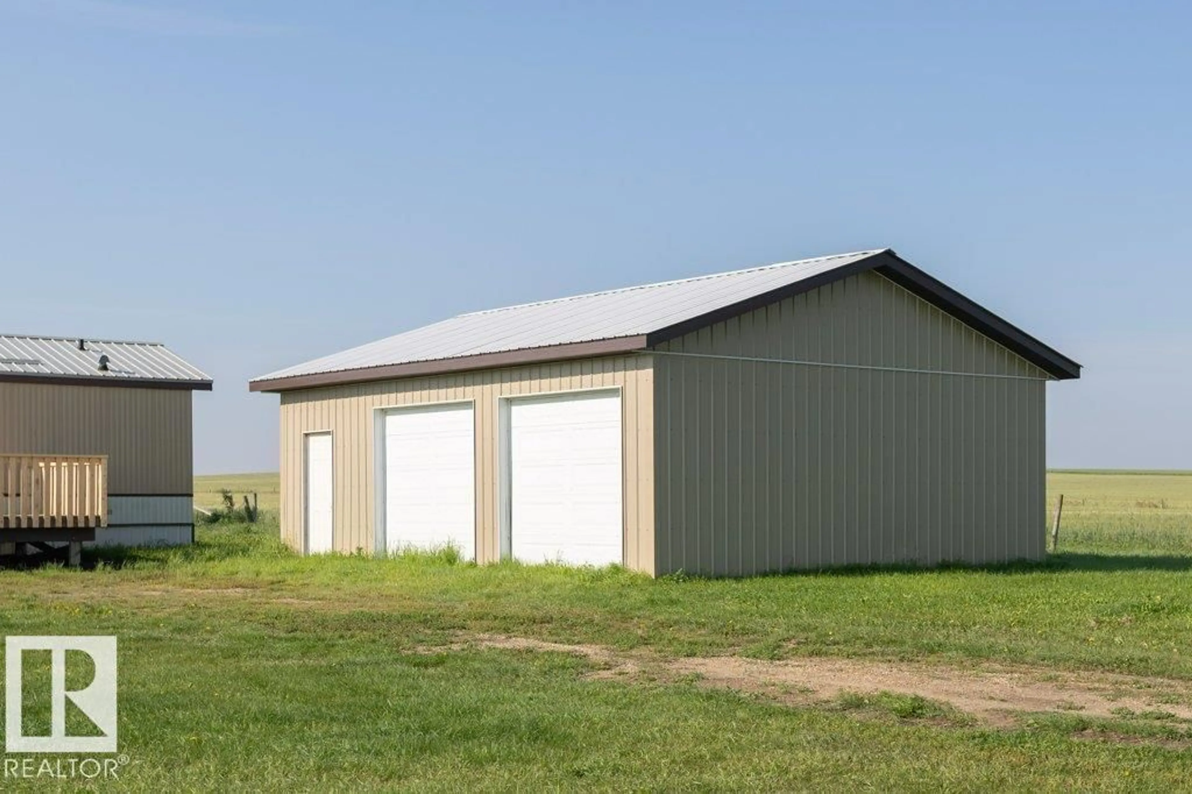 Shed for 26417 TWP RD 582, Rural Westlock County Alberta T0G1W0