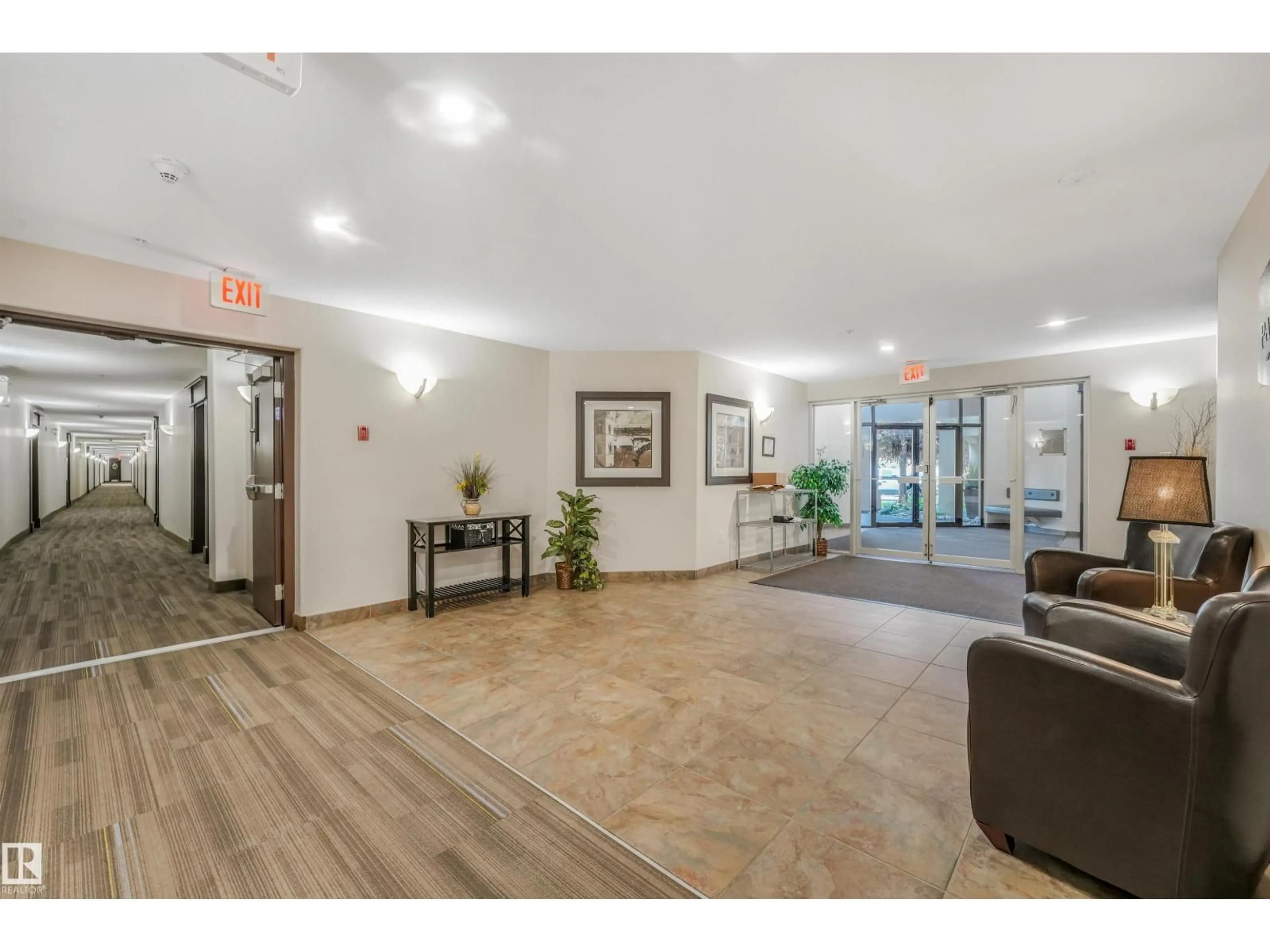 Indoor foyer for 300 - 326 PALISADES WY, Sherwood Park Alberta T8H2T9