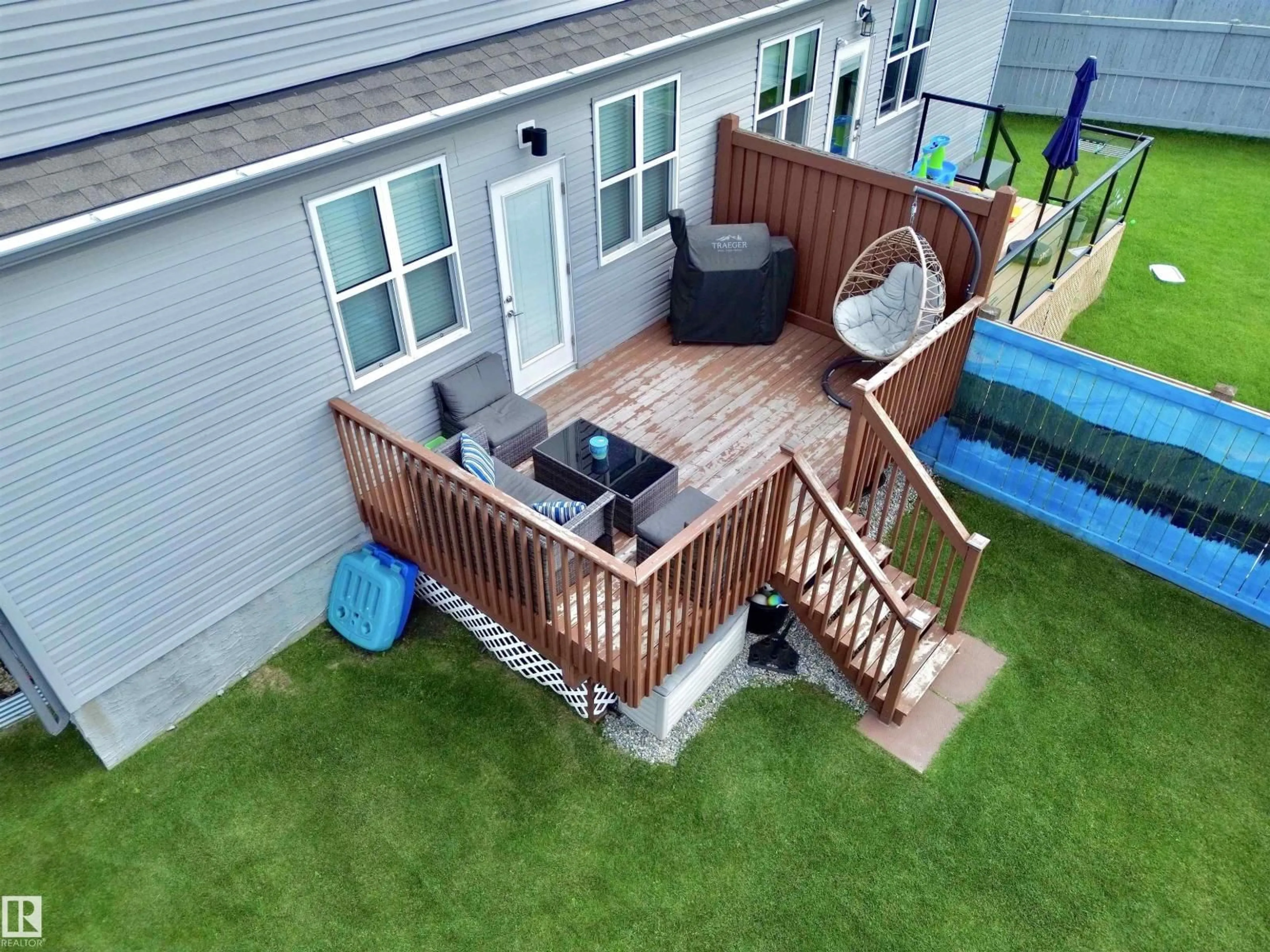 A pic from outside/outdoor area/front of a property/back of a property/a pic from drone, unknown for 127 RICHMOND LI, Fort Saskatchewan Alberta T8L0S6