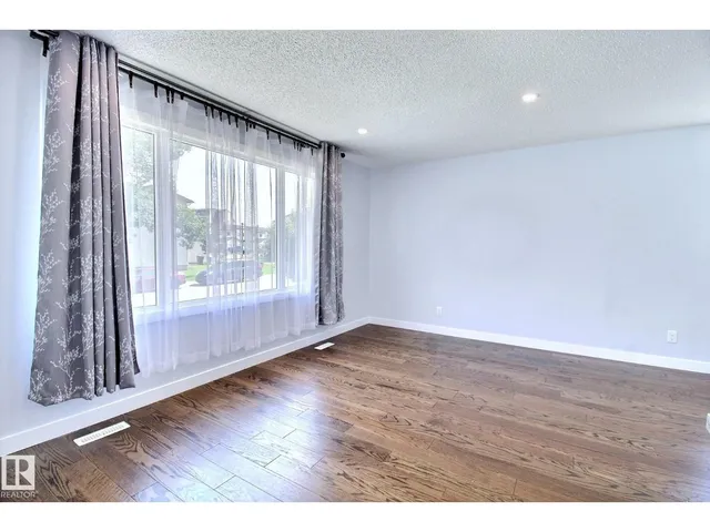 NW - 14732 32 ST, Edmonton 5