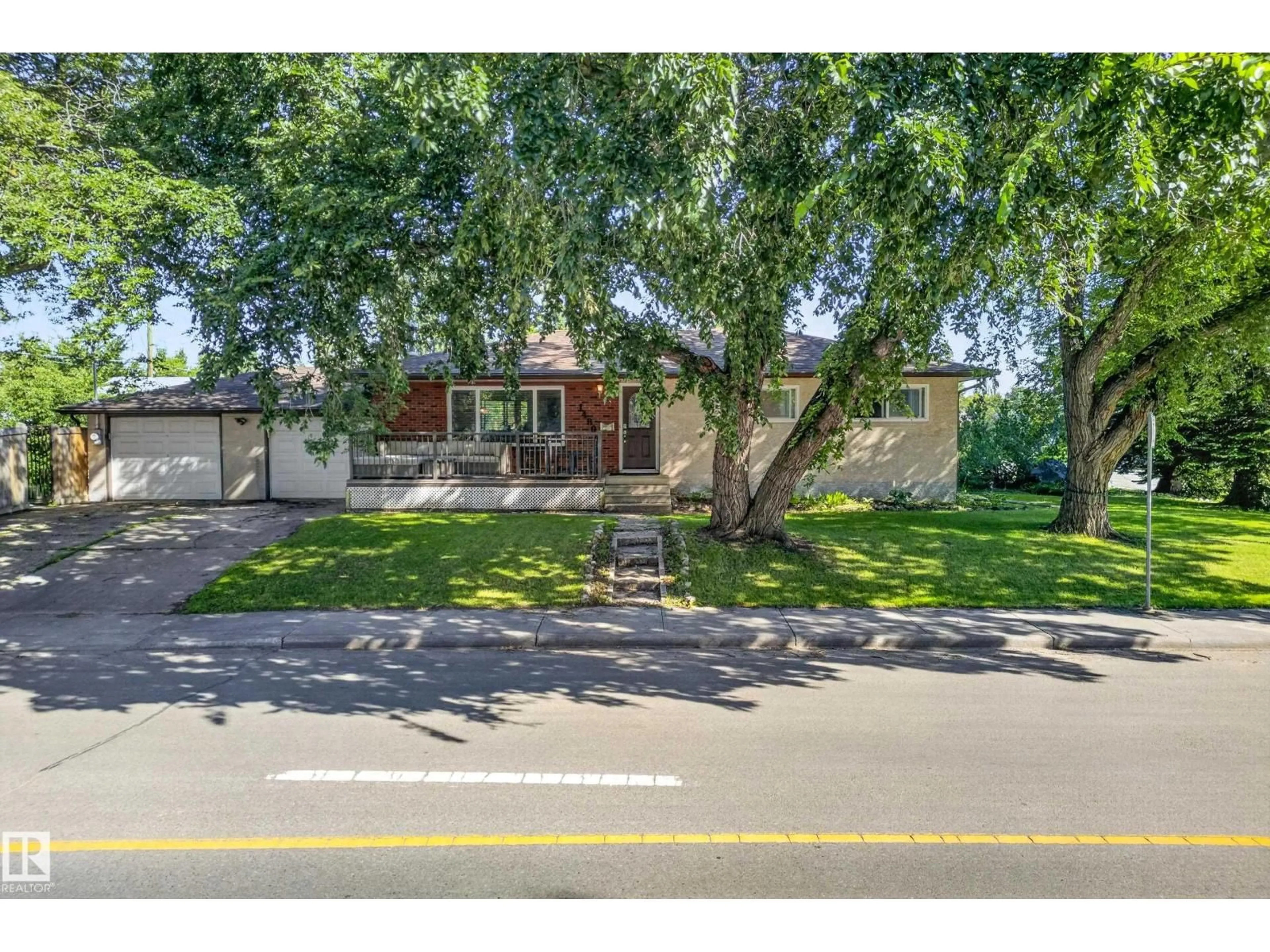 A pic from outside/outdoor area/front of a property/back of a property/a pic from drone, street for NW - 14804 95 AV, Edmonton Alberta T5N0B5
