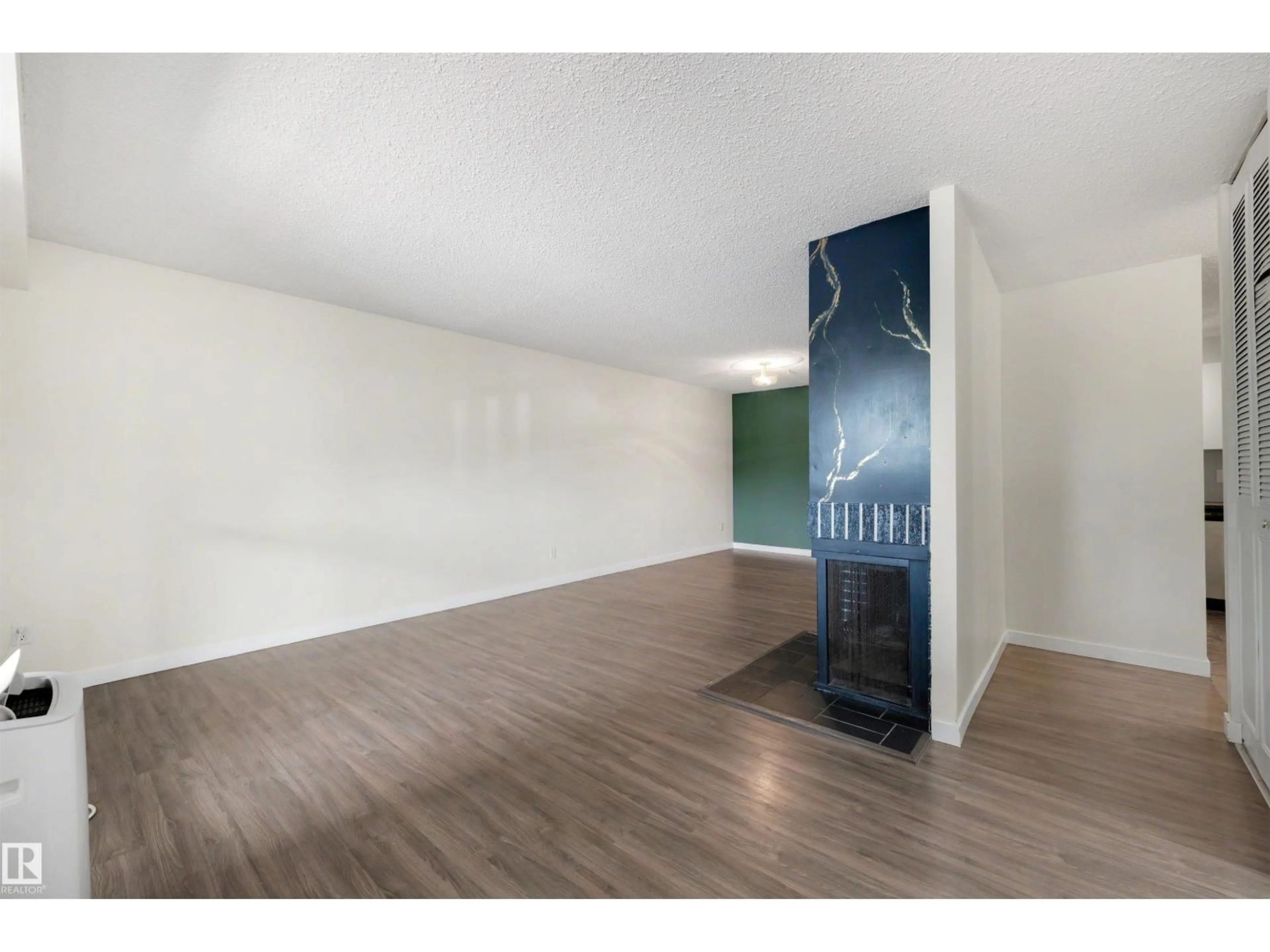 A pic of a room for 241 SURREY GARDENS GD, Edmonton Alberta T5T1Z3