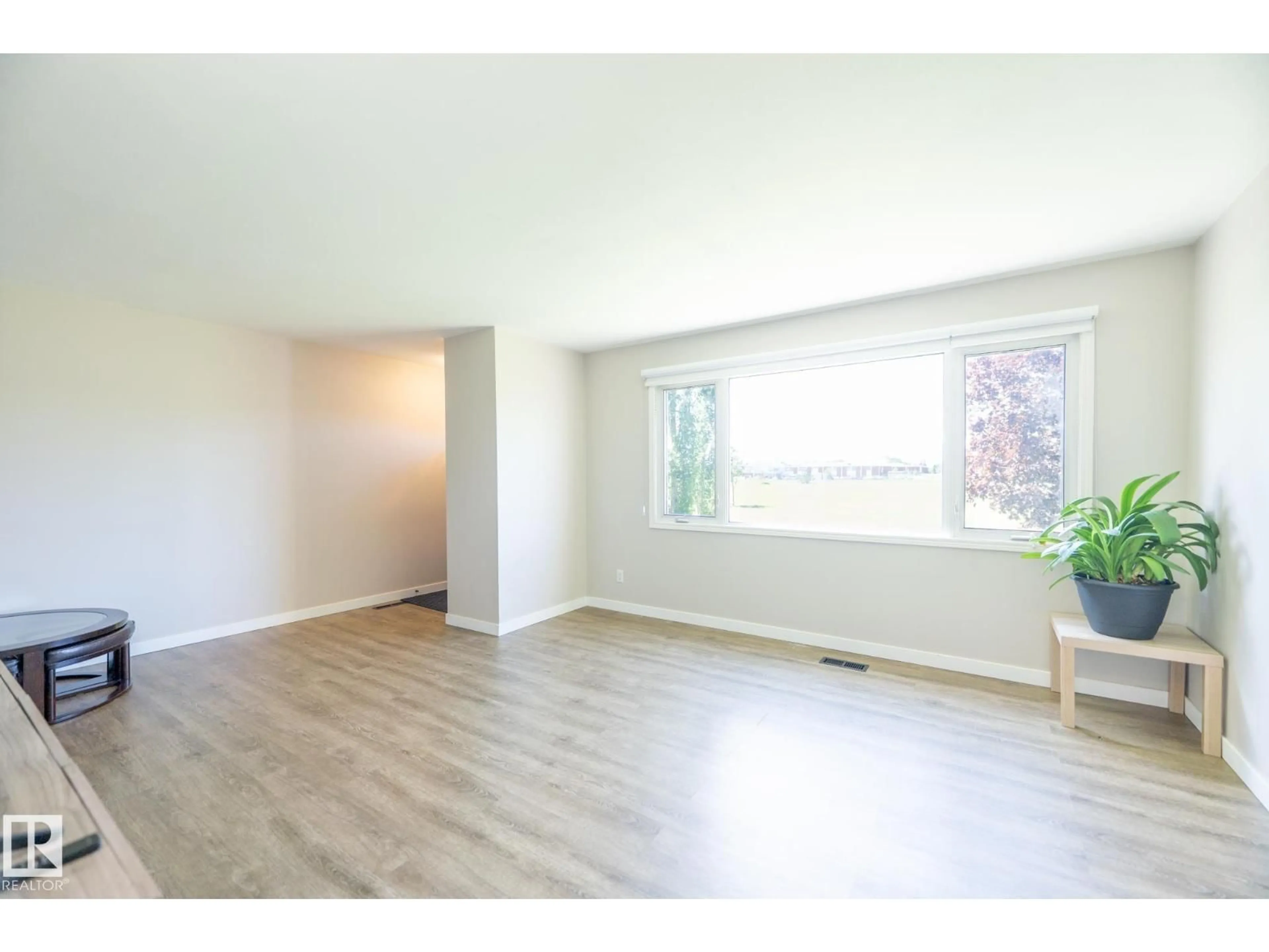 A pic of a room for 13309 85 ST, Edmonton Alberta T5E2Z8