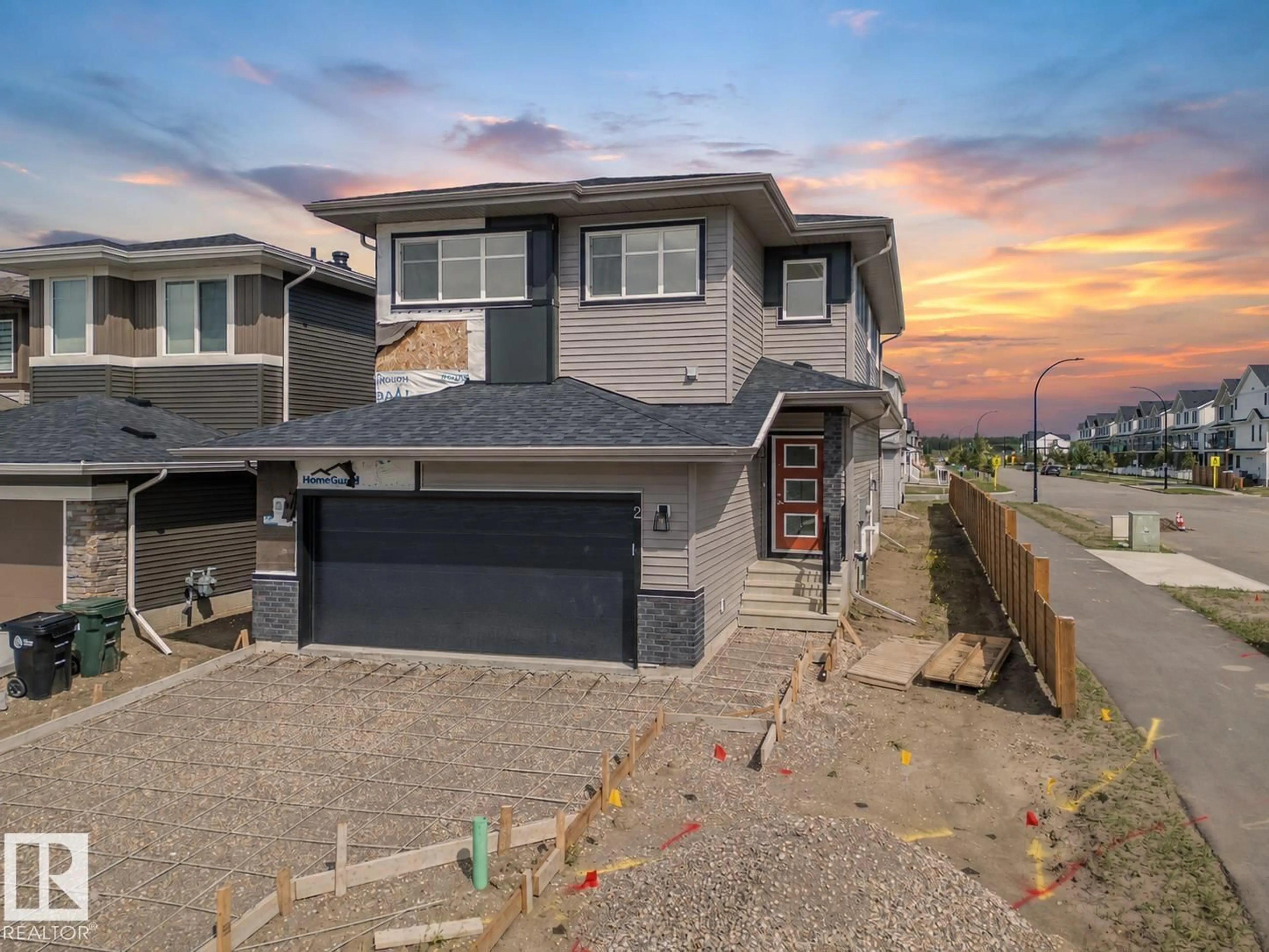 A pic from outside/outdoor area/front of a property/back of a property/a pic from drone, street for 2 ELIS LI, Spruce Grove Alberta T7X4G8