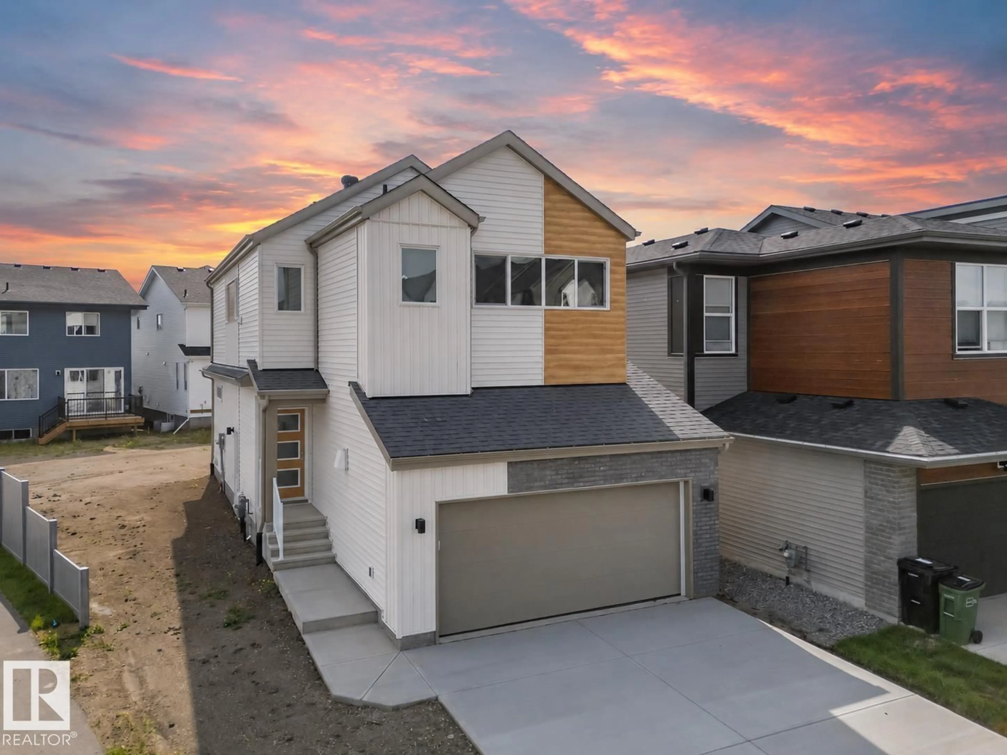 A pic from outside/outdoor area/front of a property/back of a property/a pic from drone, street for NW - 2204 193 ST, Edmonton Alberta T6M1P8
