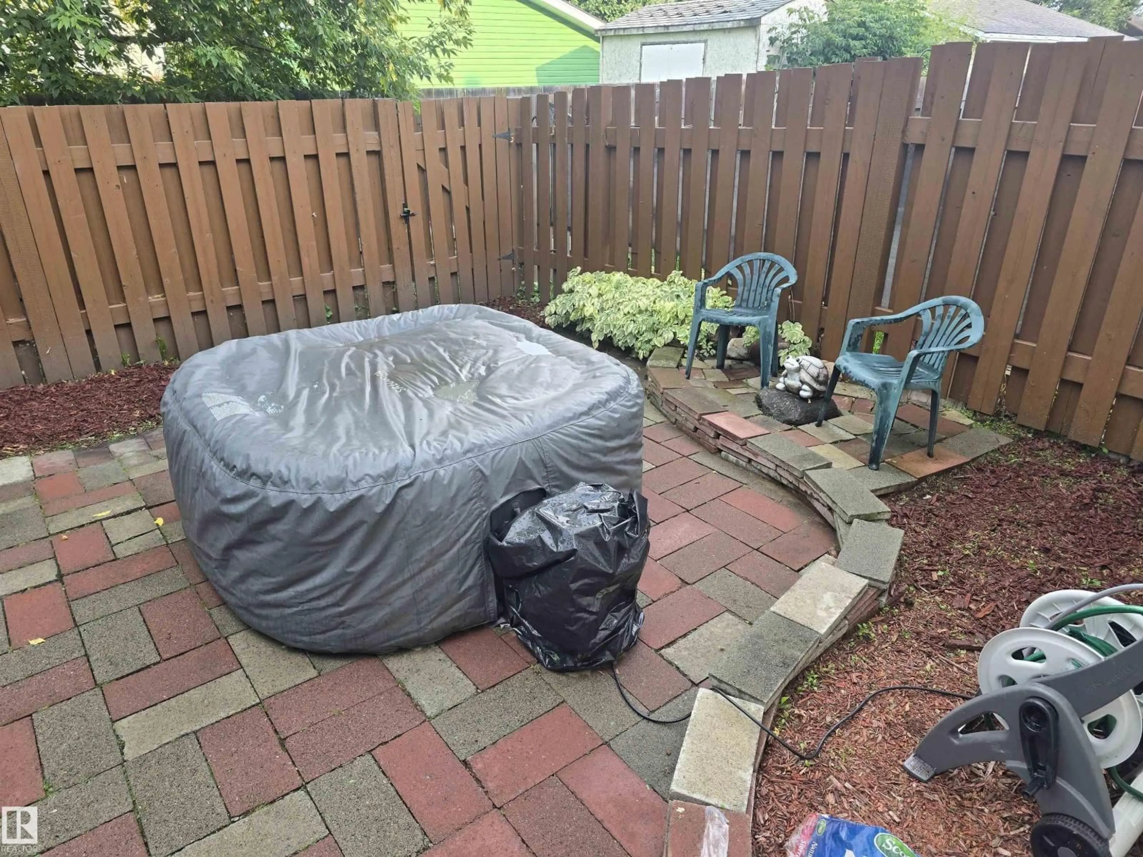 Patio, unknown for NW - 3236 130A AV, Edmonton Alberta T5A3K3