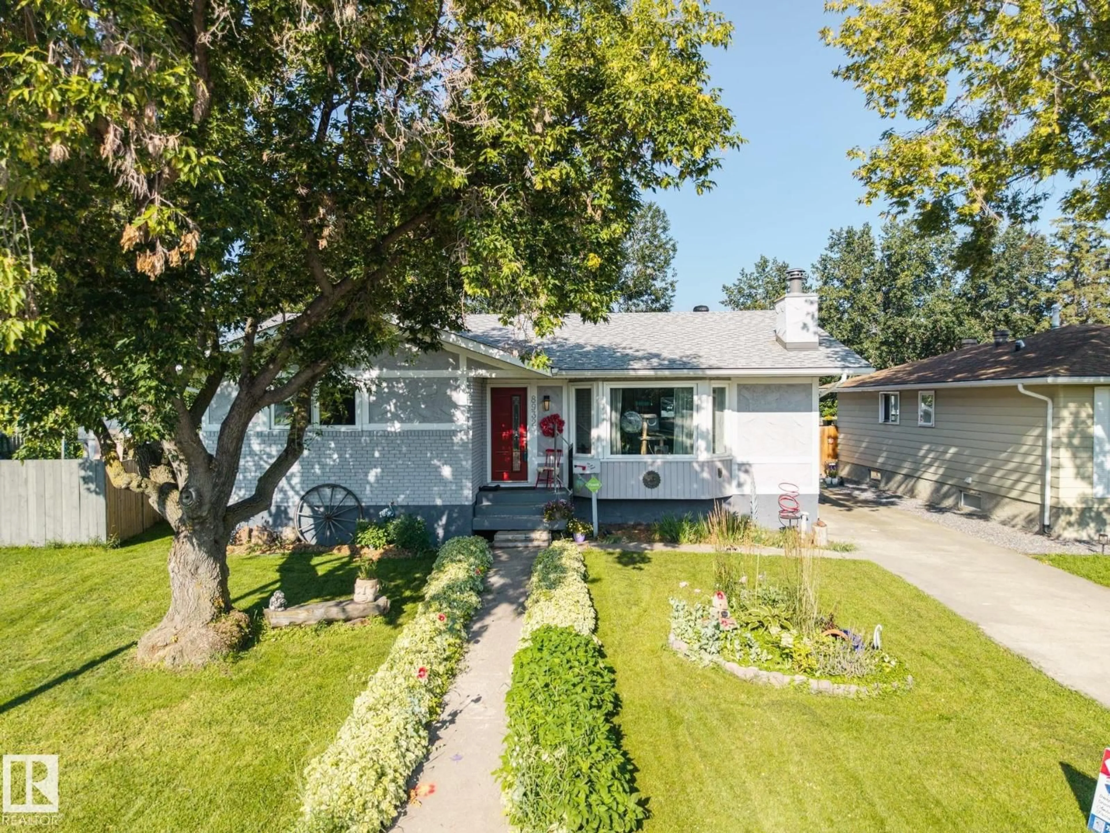 Unknown for NW - 8932 187 ST, Edmonton Alberta T5T1S1