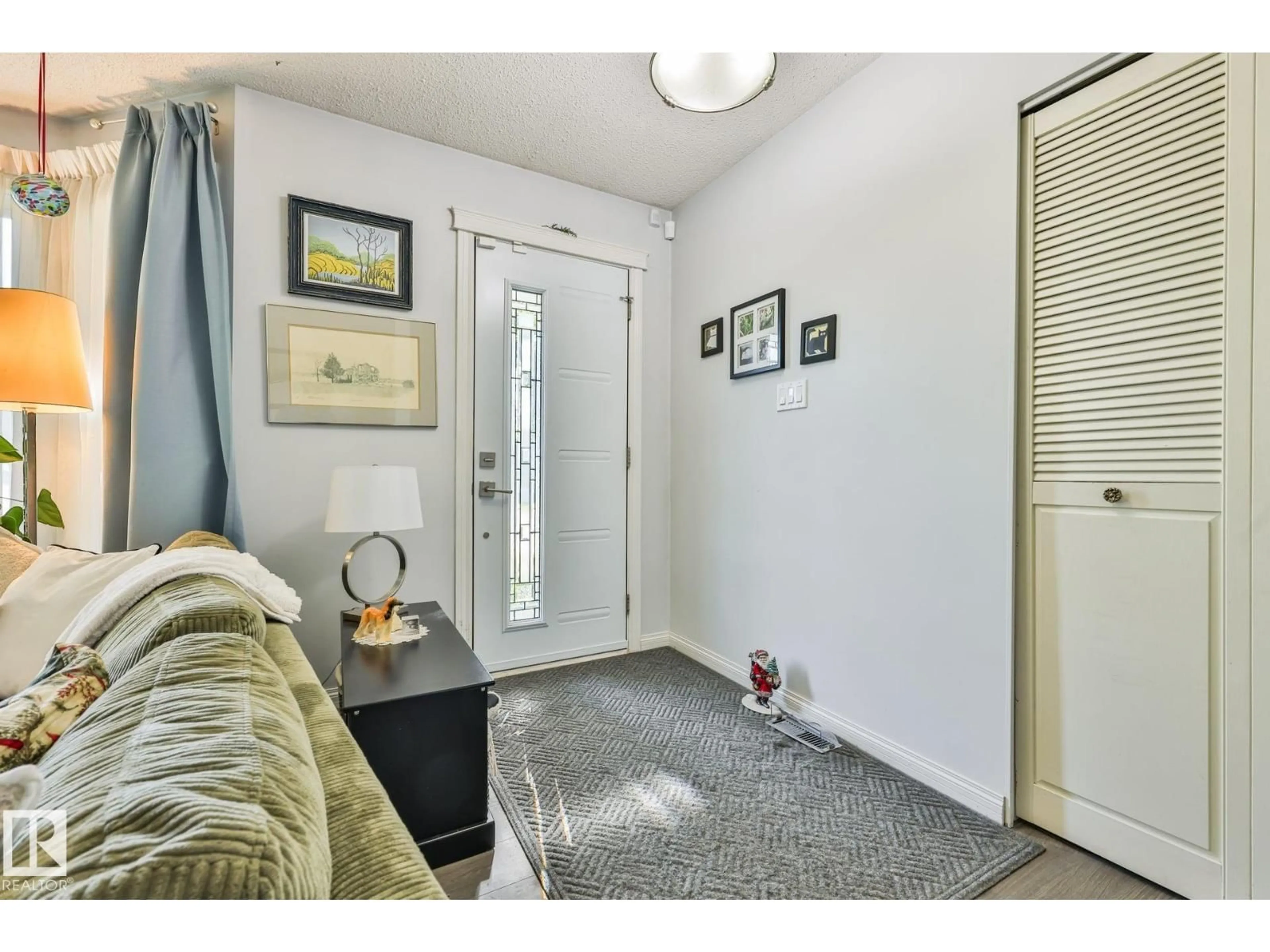 Indoor entryway for NW - 8932 187 ST, Edmonton Alberta T5T1S1
