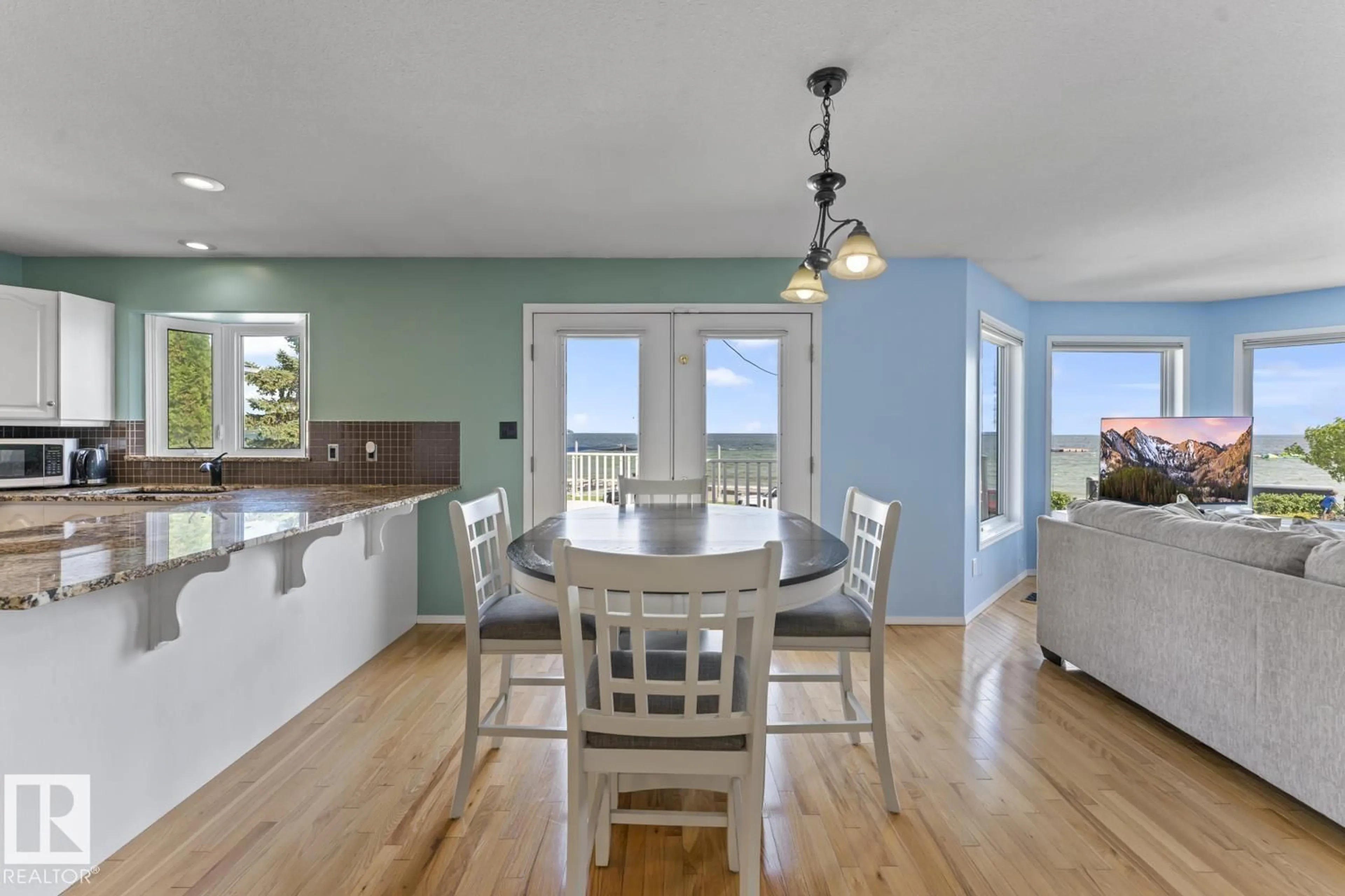 Open concept kitchen, unknown for 1805 1 AV, Cold Lake Alberta T9M1B5