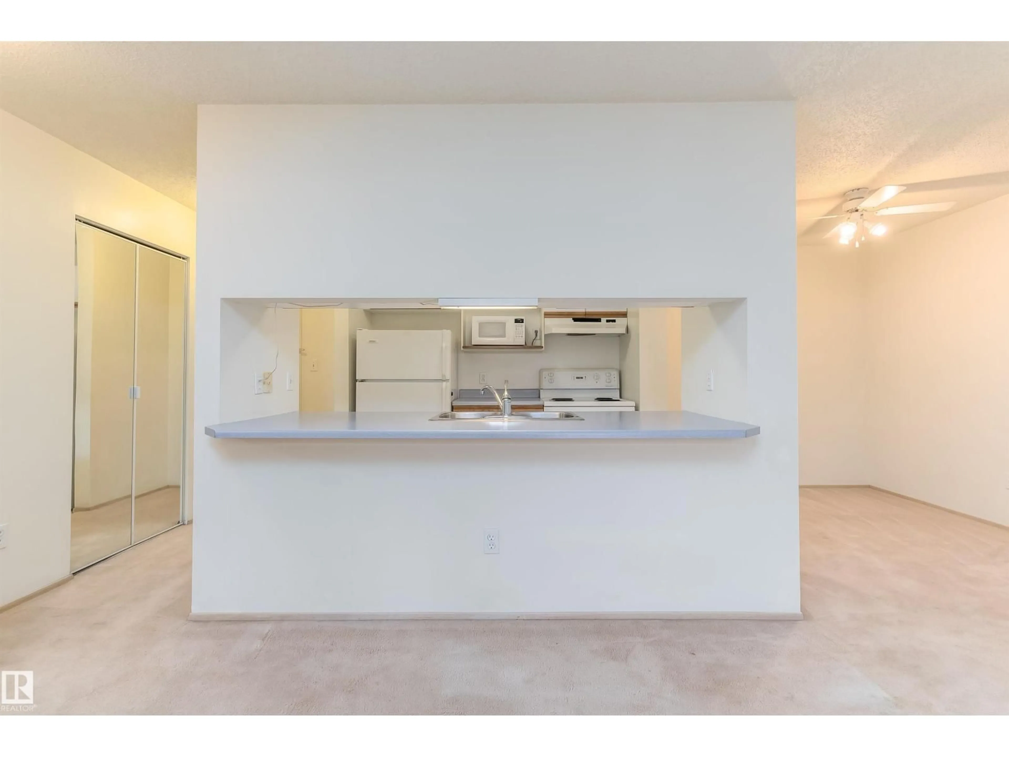 Standard kitchen, unknown for 306 - 4220 139 AV NW, Edmonton Alberta T5Y2Y2