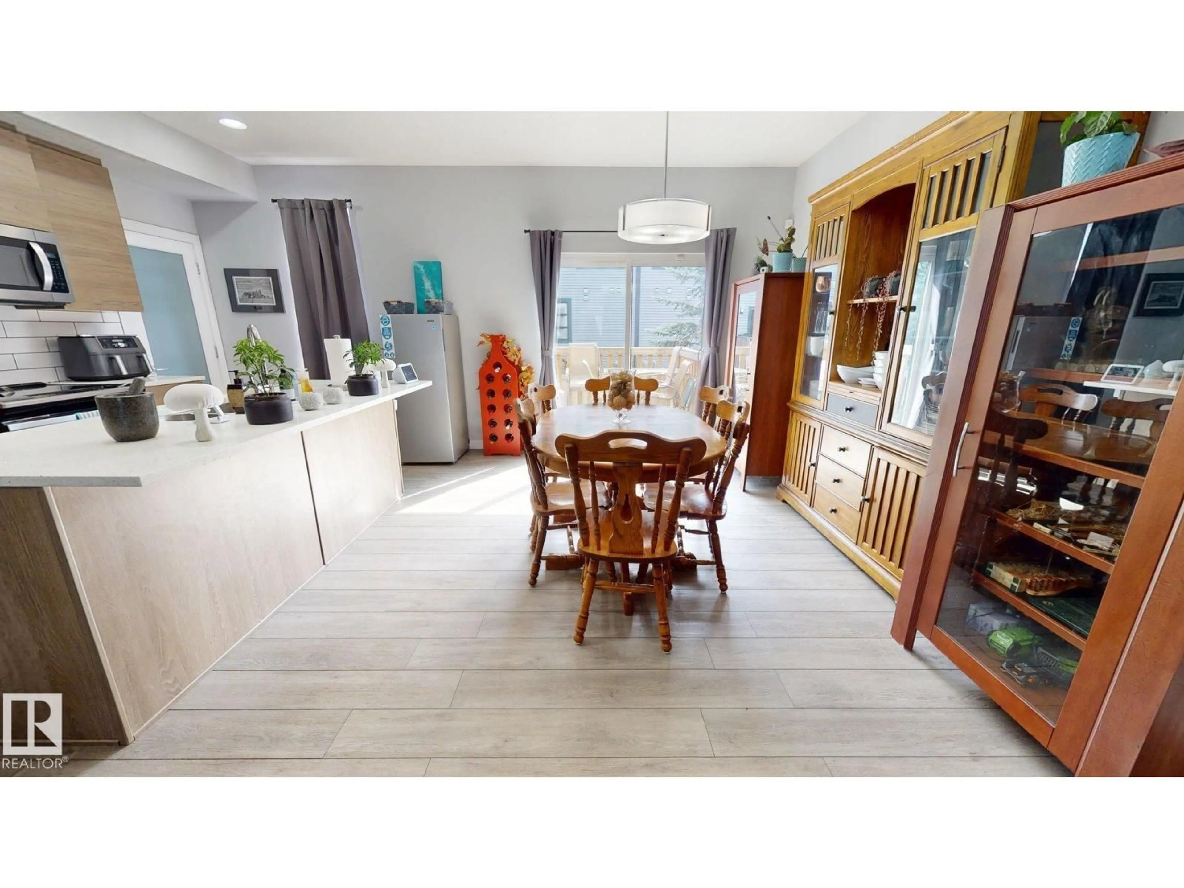 Unknown for #2 - 14715 125 ST, Edmonton Alberta T5X0G8