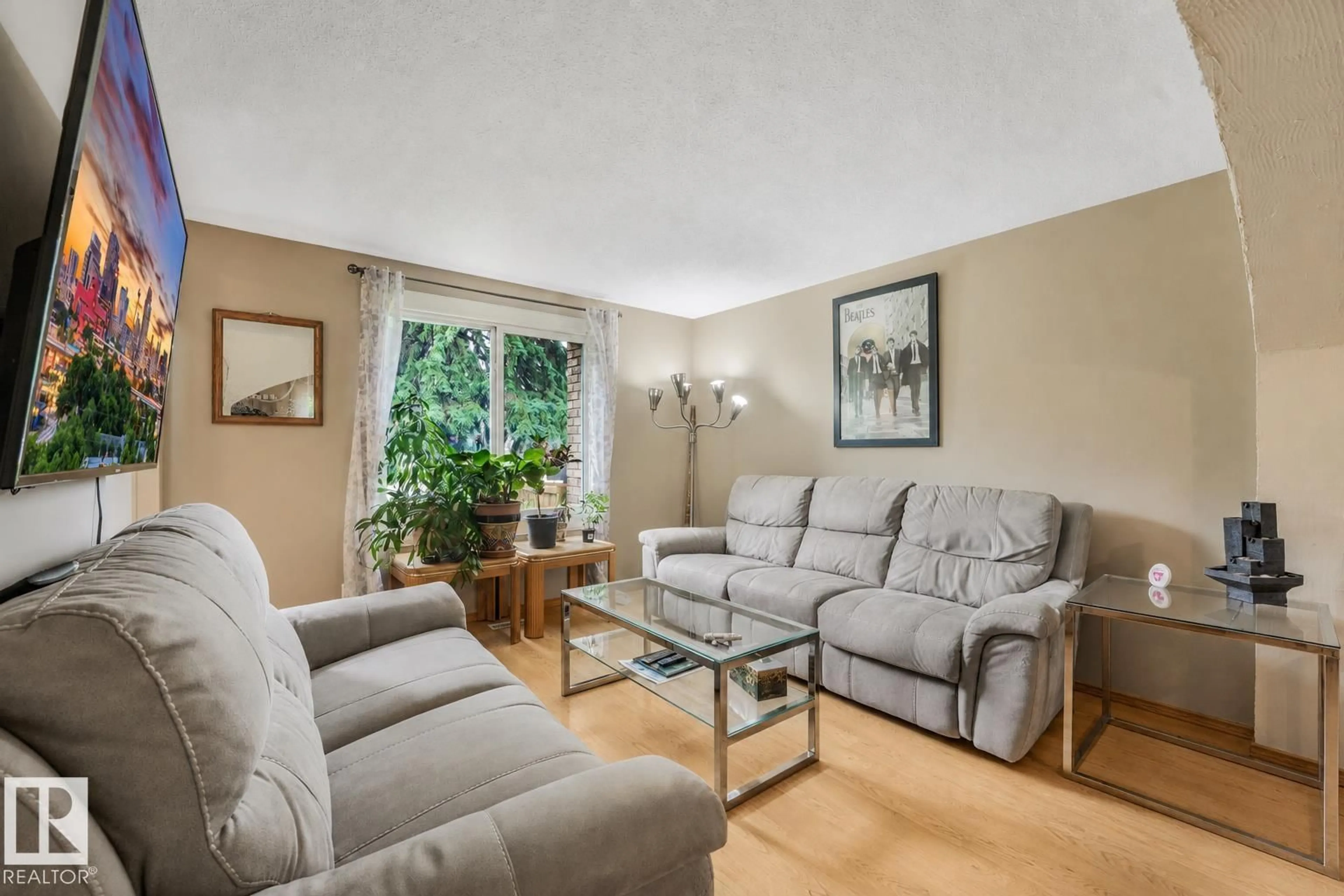 Living room with furniture, unknown for 267 RIDGEWOOD TC, St. Albert Alberta T8N0E9