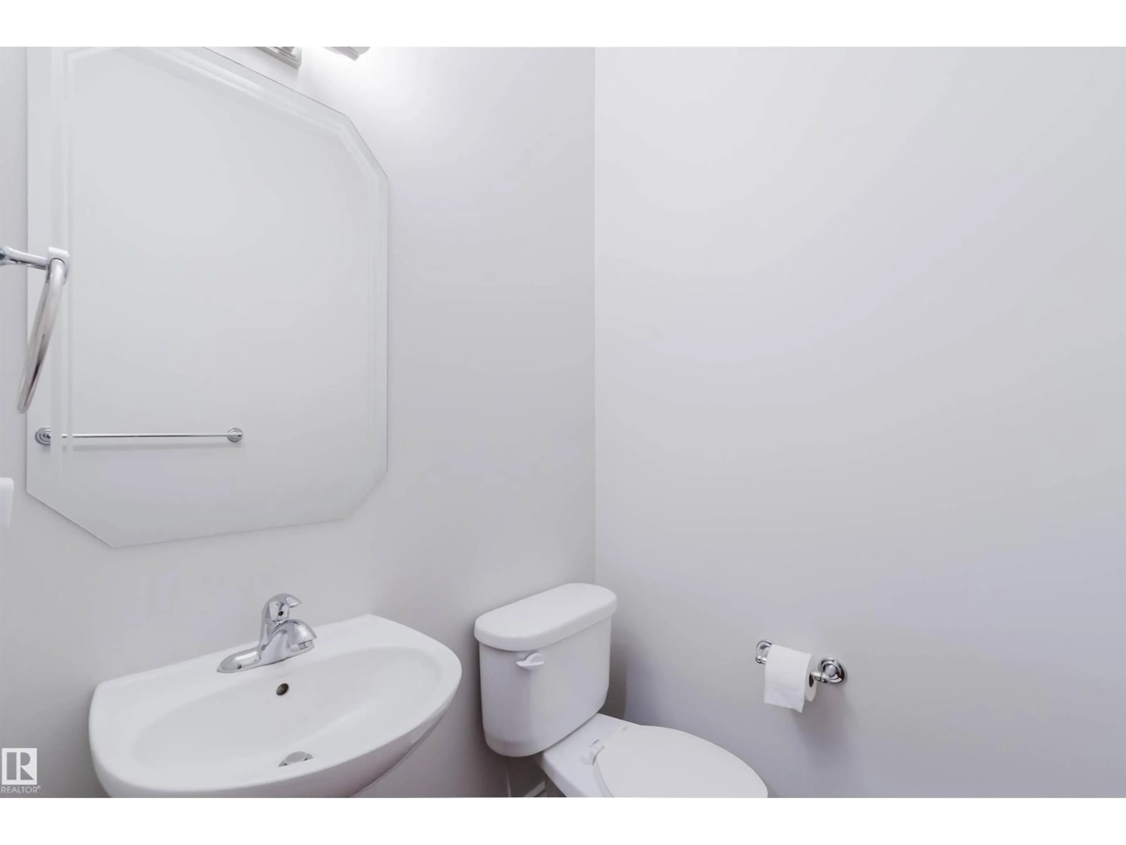 Standard bathroom, unknown for NW - 5623 206 ST, Edmonton Alberta T6M0B6