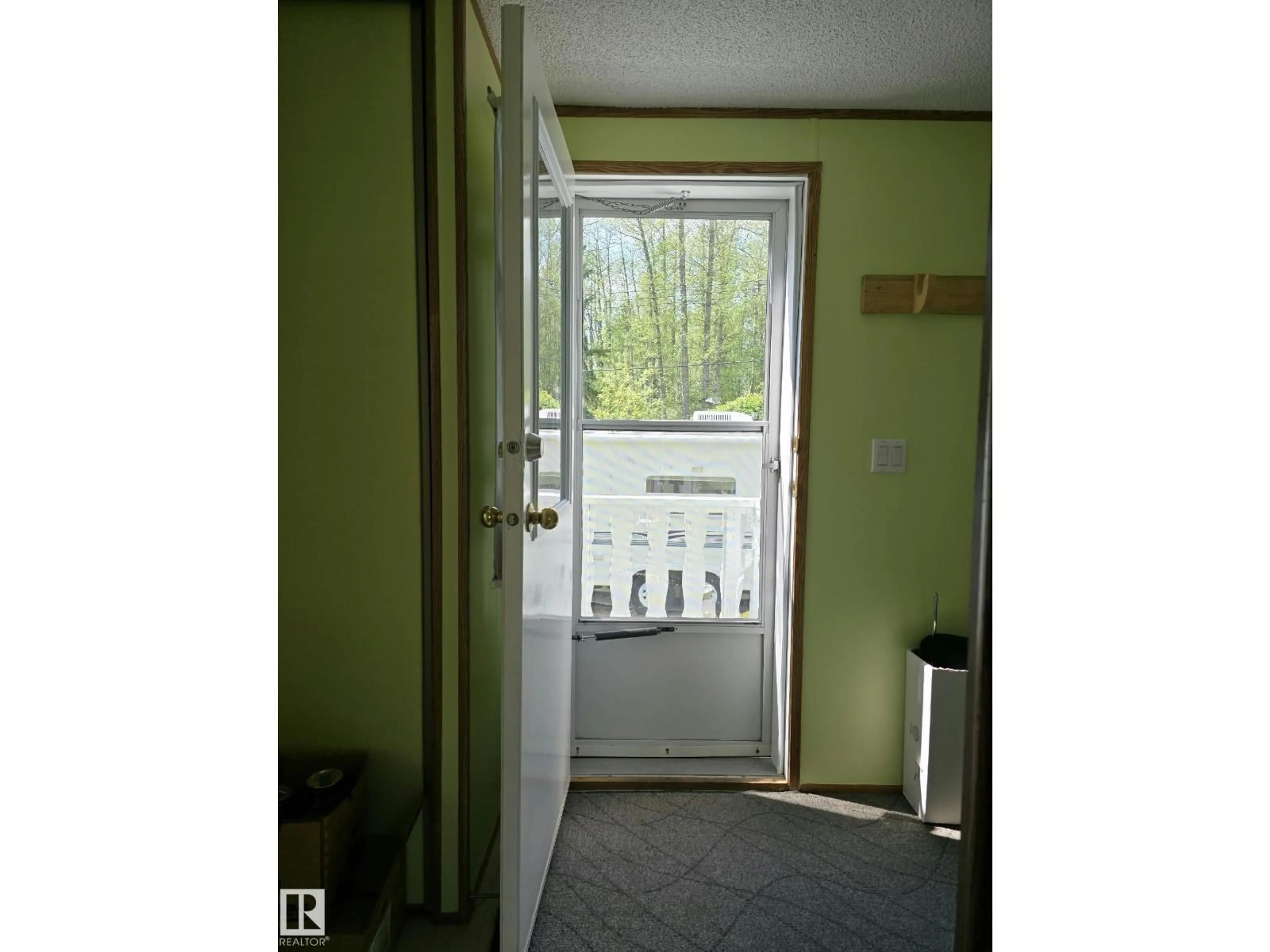 A pic of a room for 408 3 ST, Winfield Alberta T0C2X0