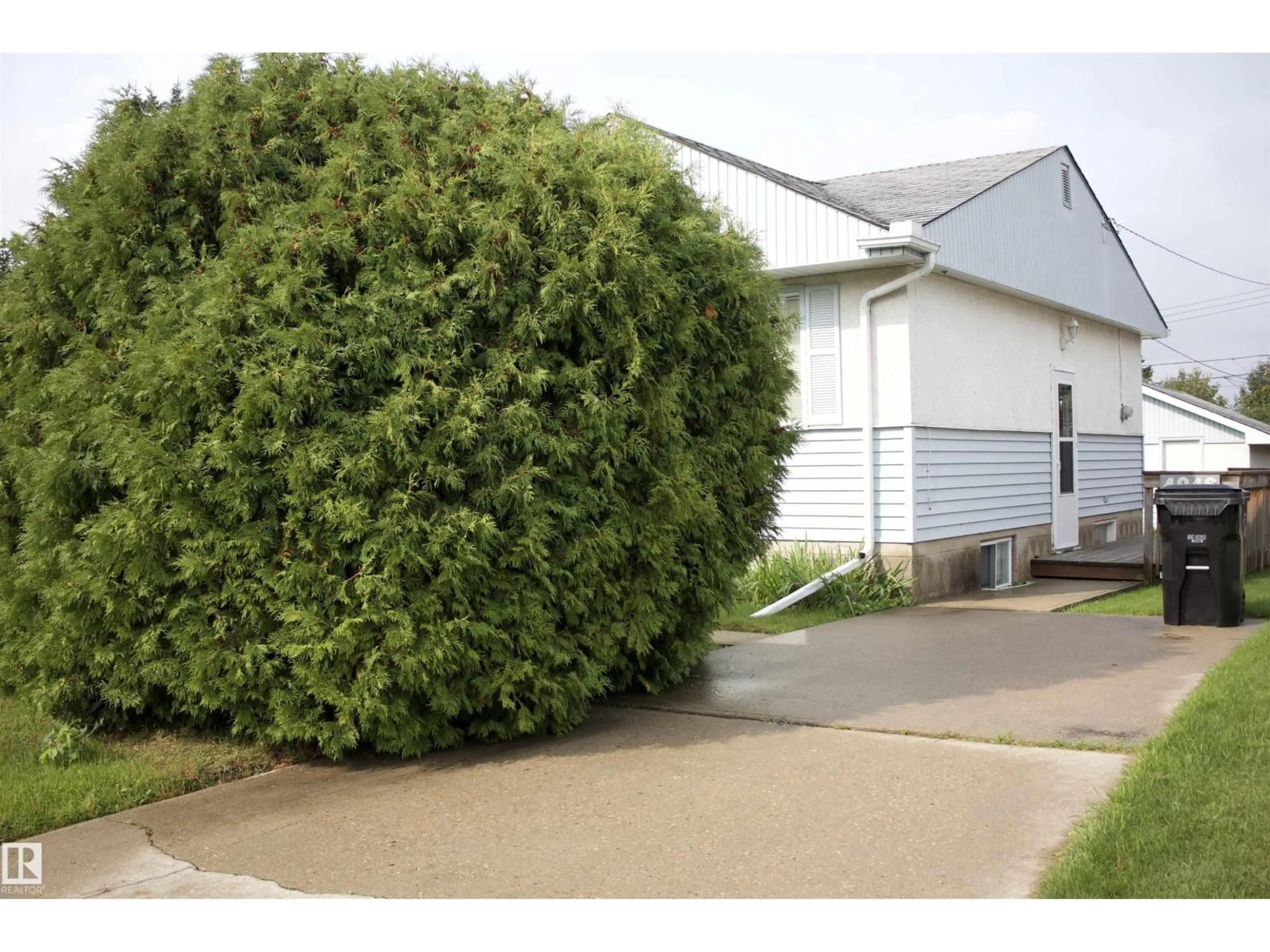 Unknown for 4926 47 ST, Barrhead Alberta T7N1H6
