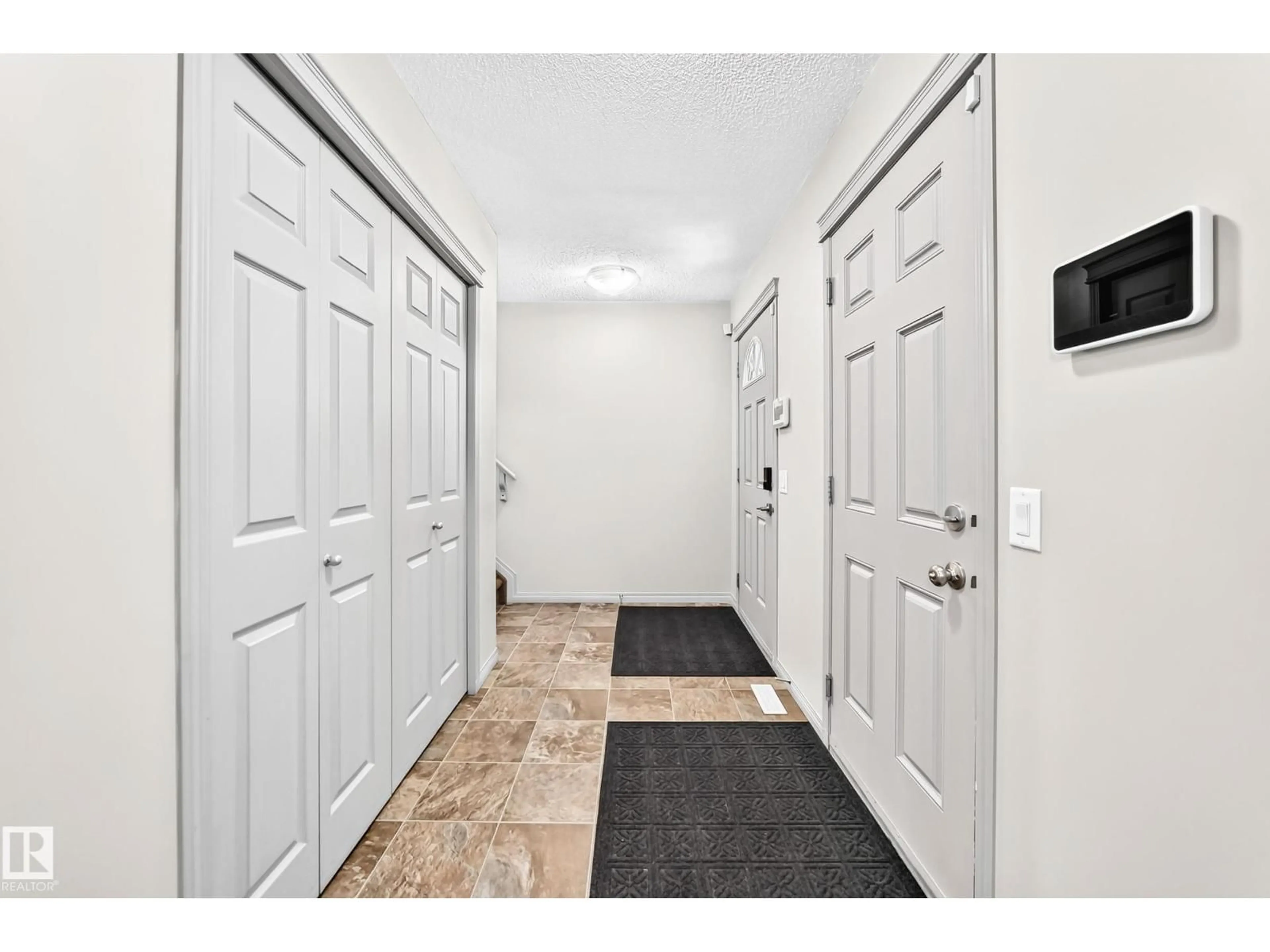 Indoor entryway for 8314 180A AV, Edmonton Alberta T5Z0H8