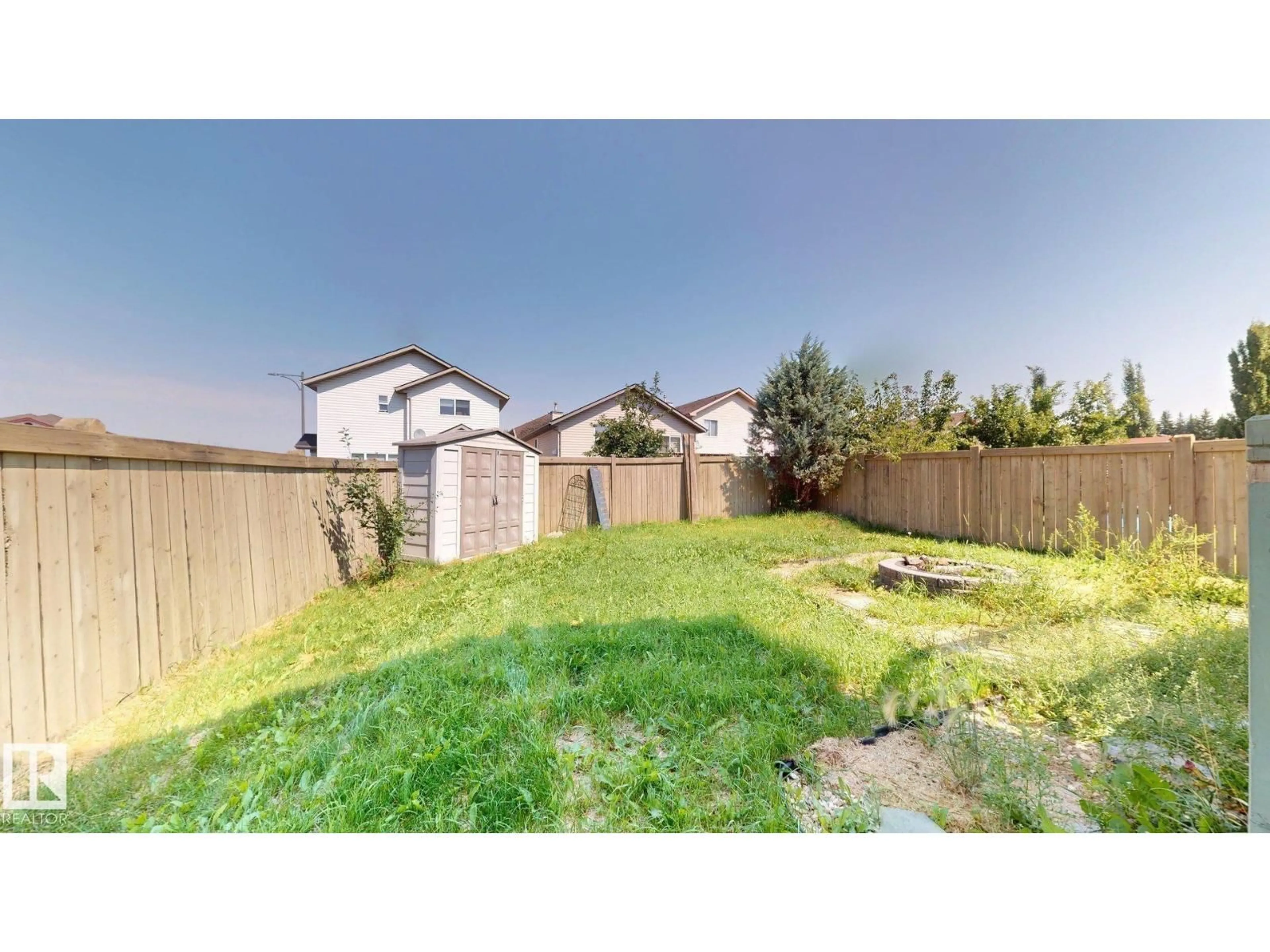 A pic from outside/outdoor area/front of a property/back of a property/a pic from drone, street for 7848 7 AVENUE, Edmonton Alberta T6X1N3