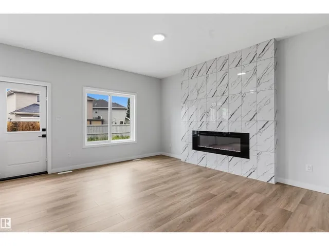 8815 181 AV, Edmonton 2