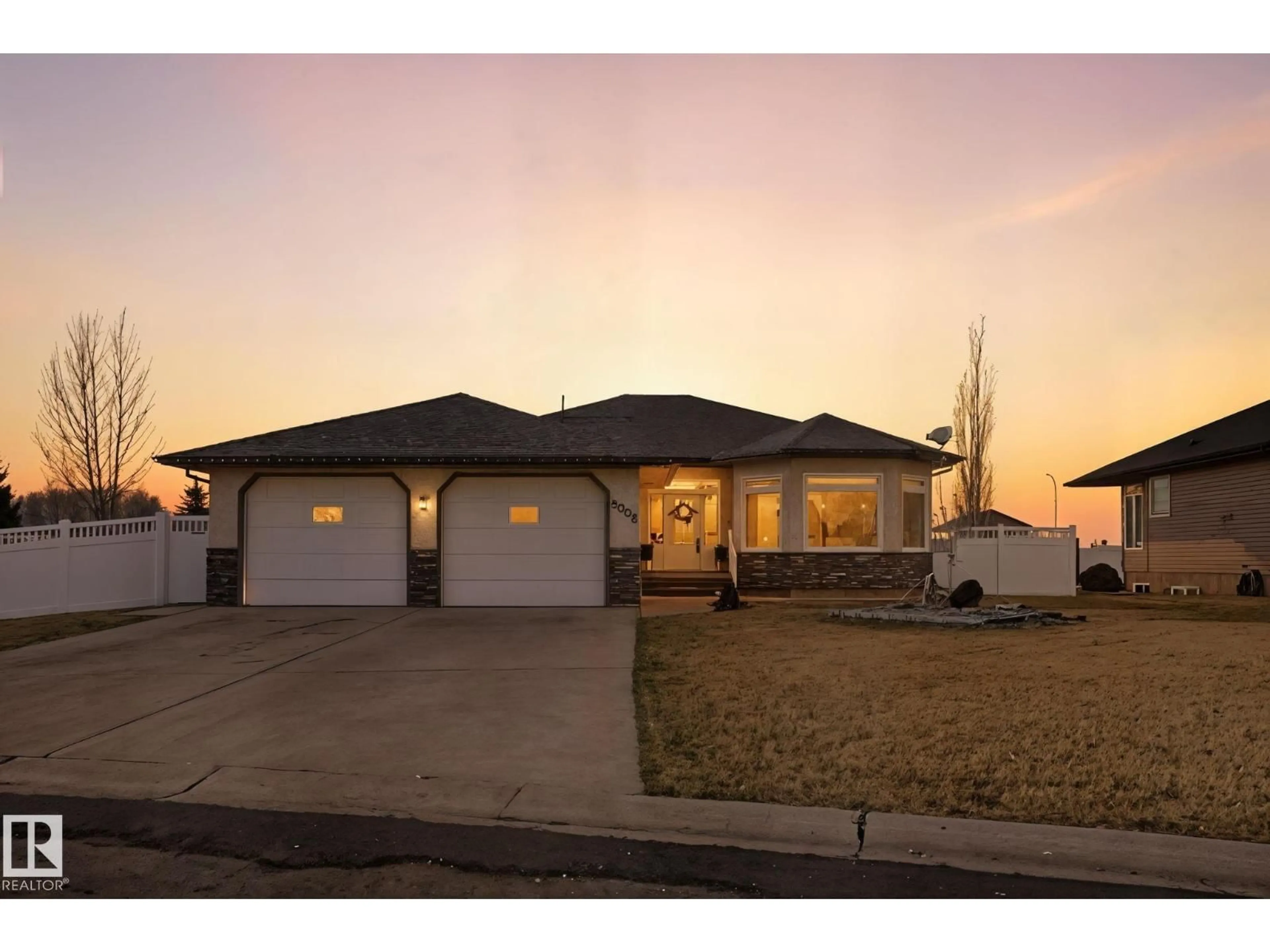 Unknown for 5002 58 ST, Daysland Alberta T0B1A0