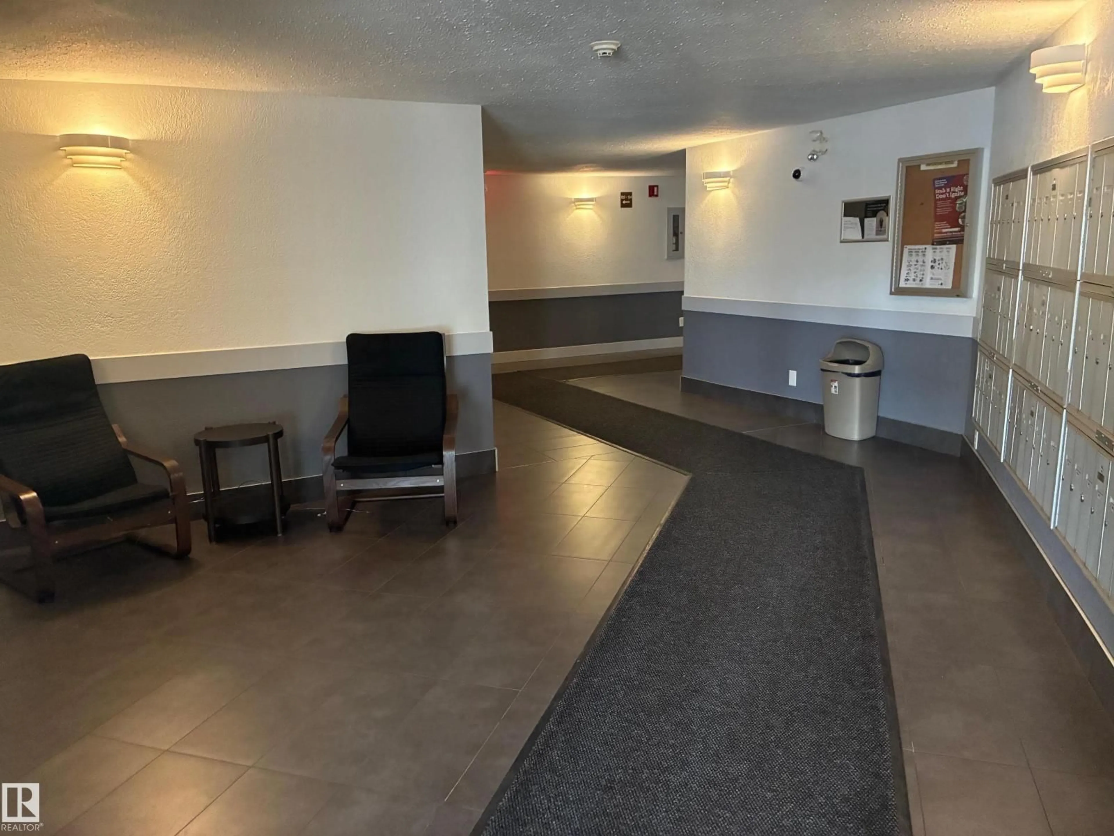 Lobby for #323 - 2520 50 ST, Edmonton Alberta T6L7A8