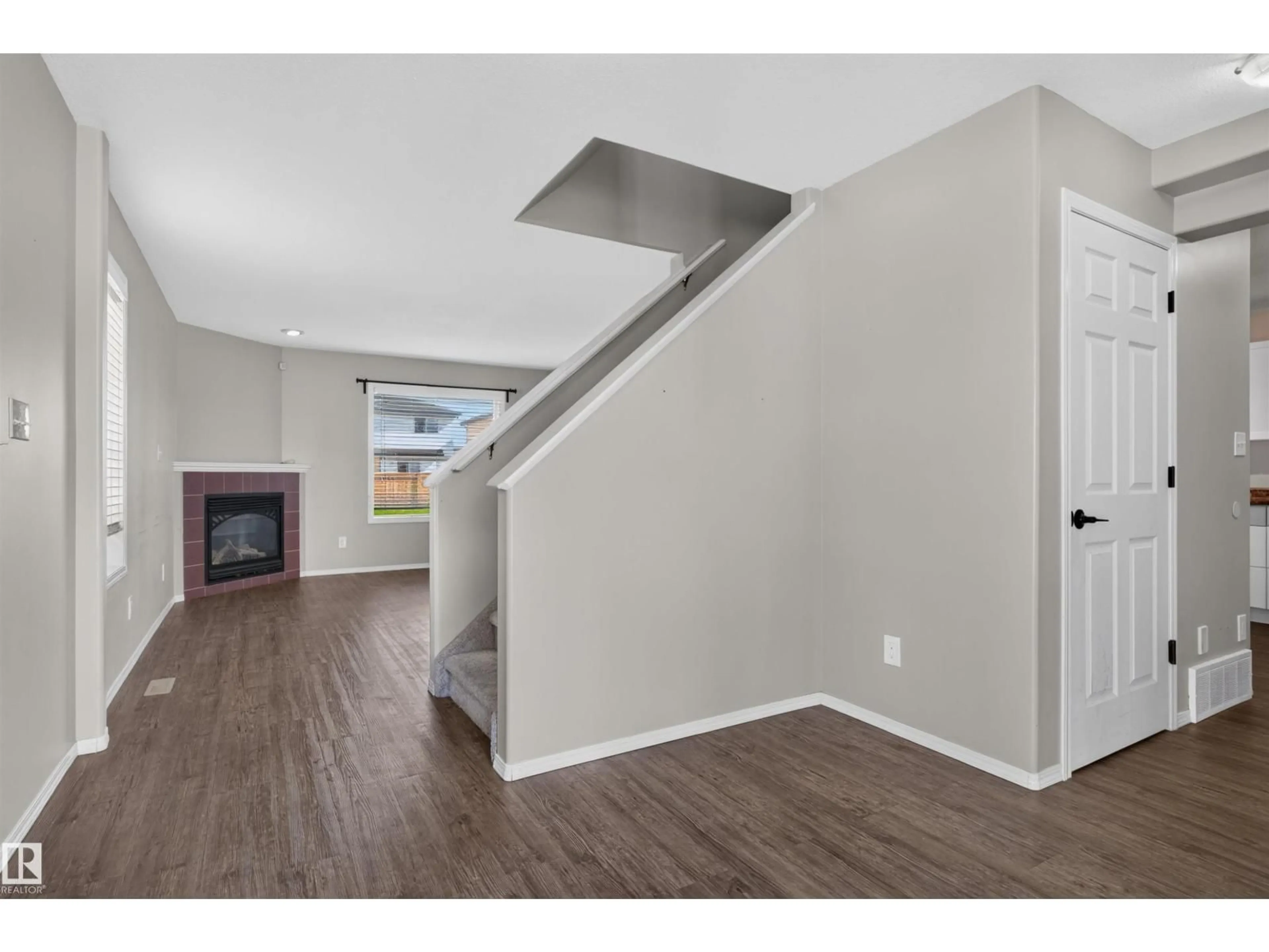 Unknown for 1816 36 AV, Edmonton Alberta T6T1S8