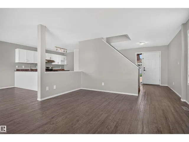 1816 36 AV, Edmonton 5
