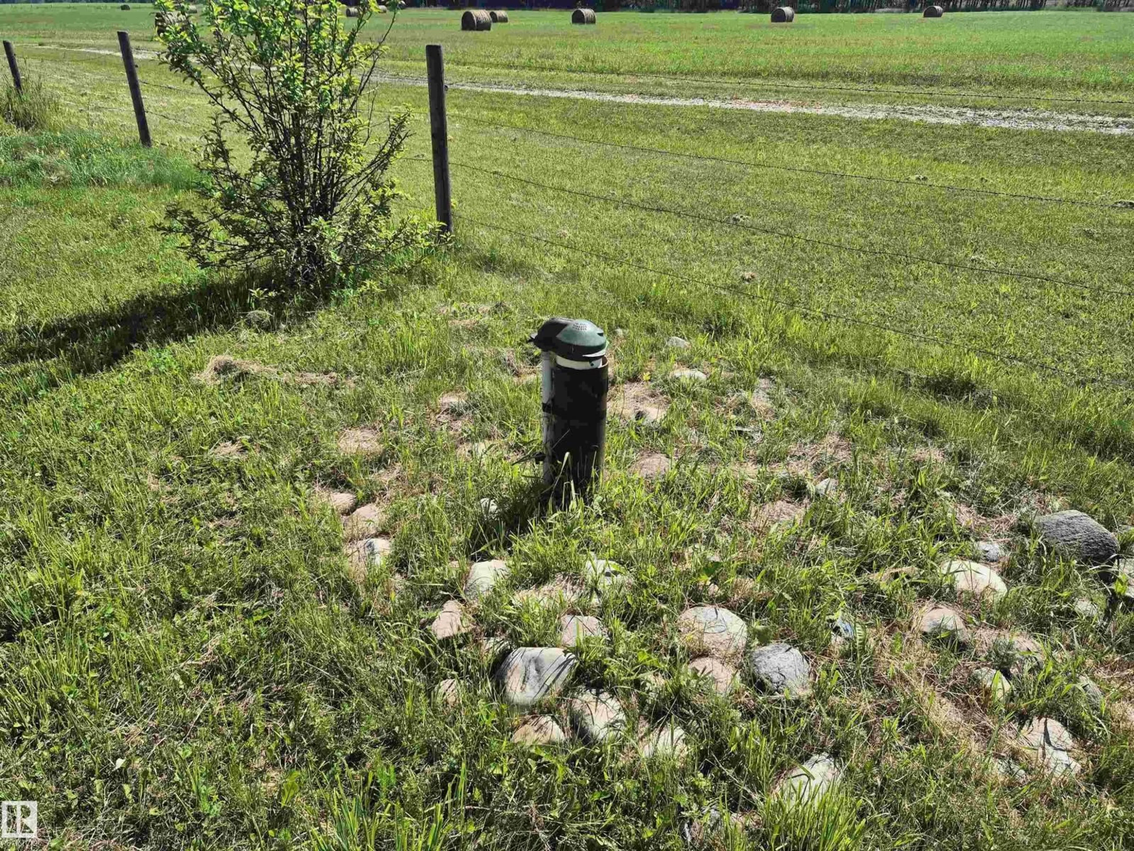 A pic from outside/outdoor area/front of a property/back of a property/a pic from drone, unknown for 463051 RANGE ROAD 64, Rural Wetaskiwin County Alberta T0C0T0