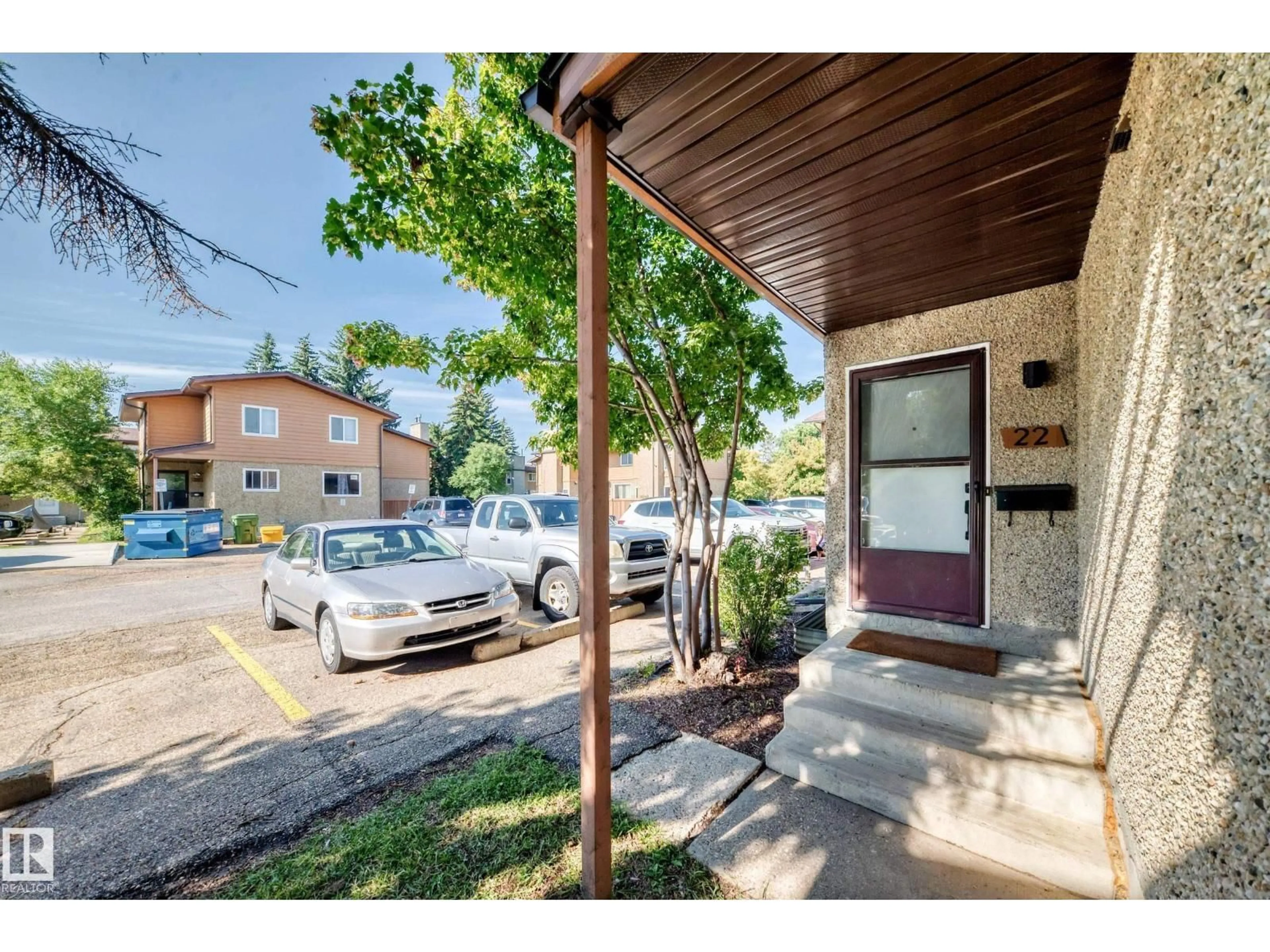Patio, street for #22 - 3812 20 AV, Edmonton Alberta T6L4B2