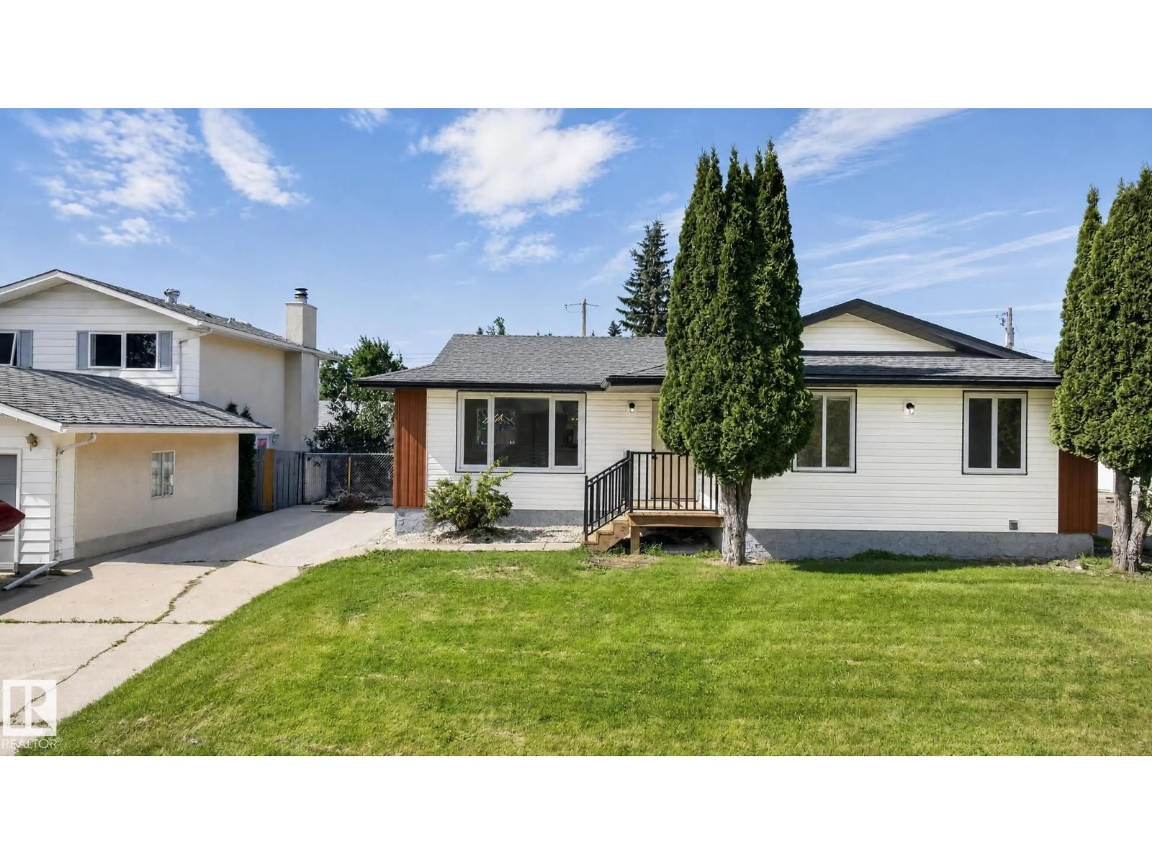 Home with vinyl exterior material, street for 5 PEACE RIVER DR, Devon Alberta T9G1N3