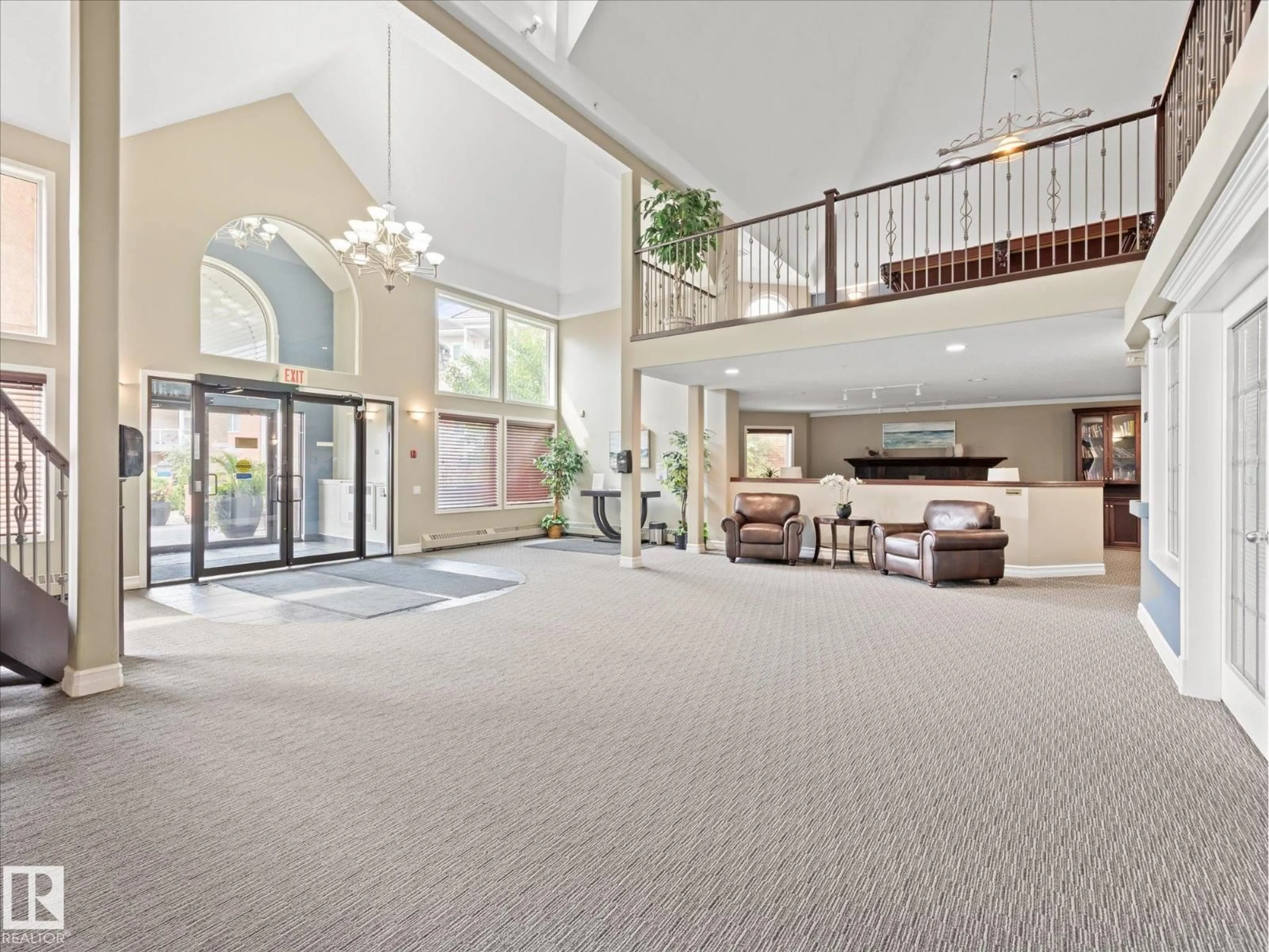 Indoor foyer for #223 - 9008 99 AV, Edmonton Alberta T5H4M6