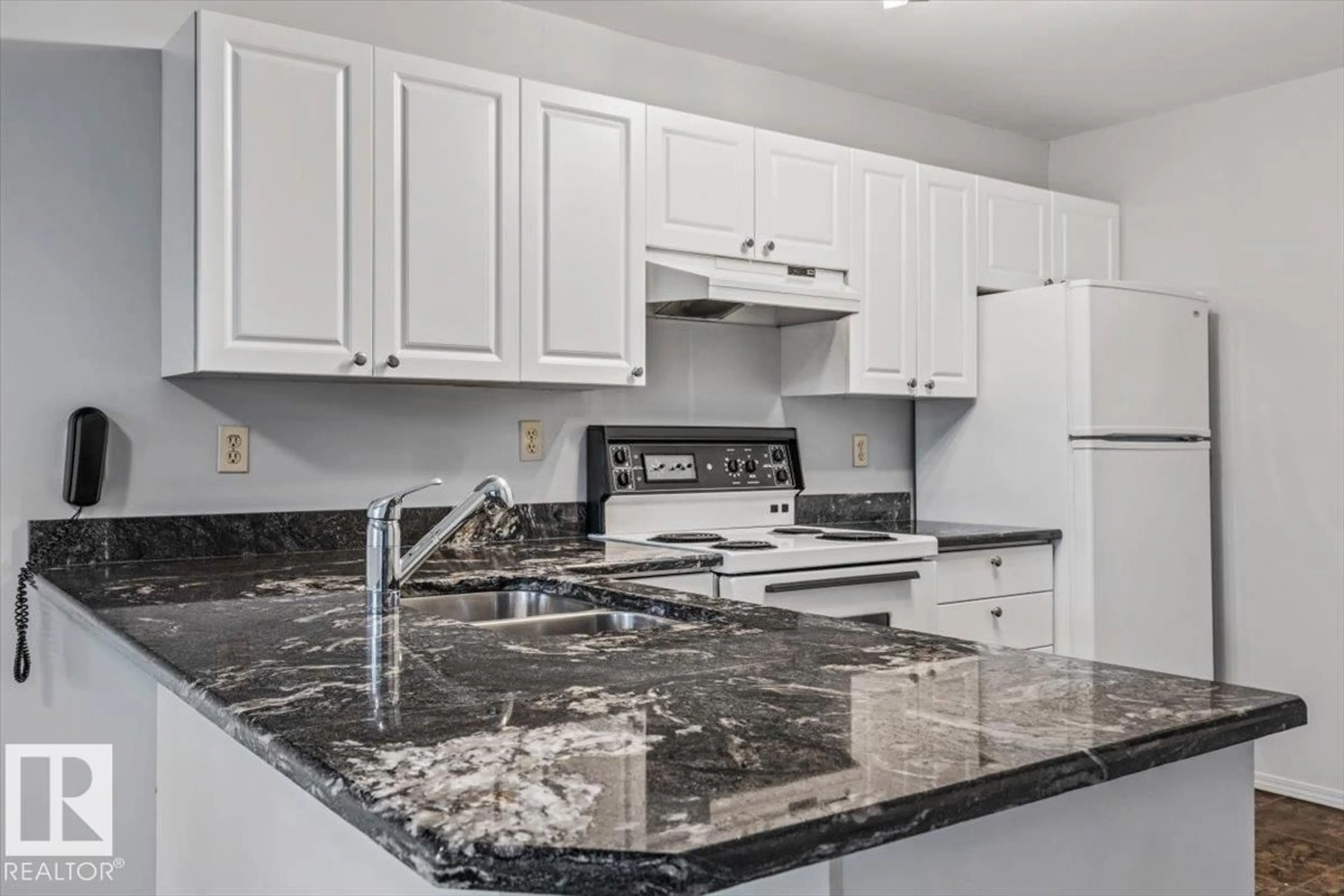 Open concept kitchen, ceramic/tile floor for 202 - 8503 108 ST, Edmonton Alberta T6E6J9