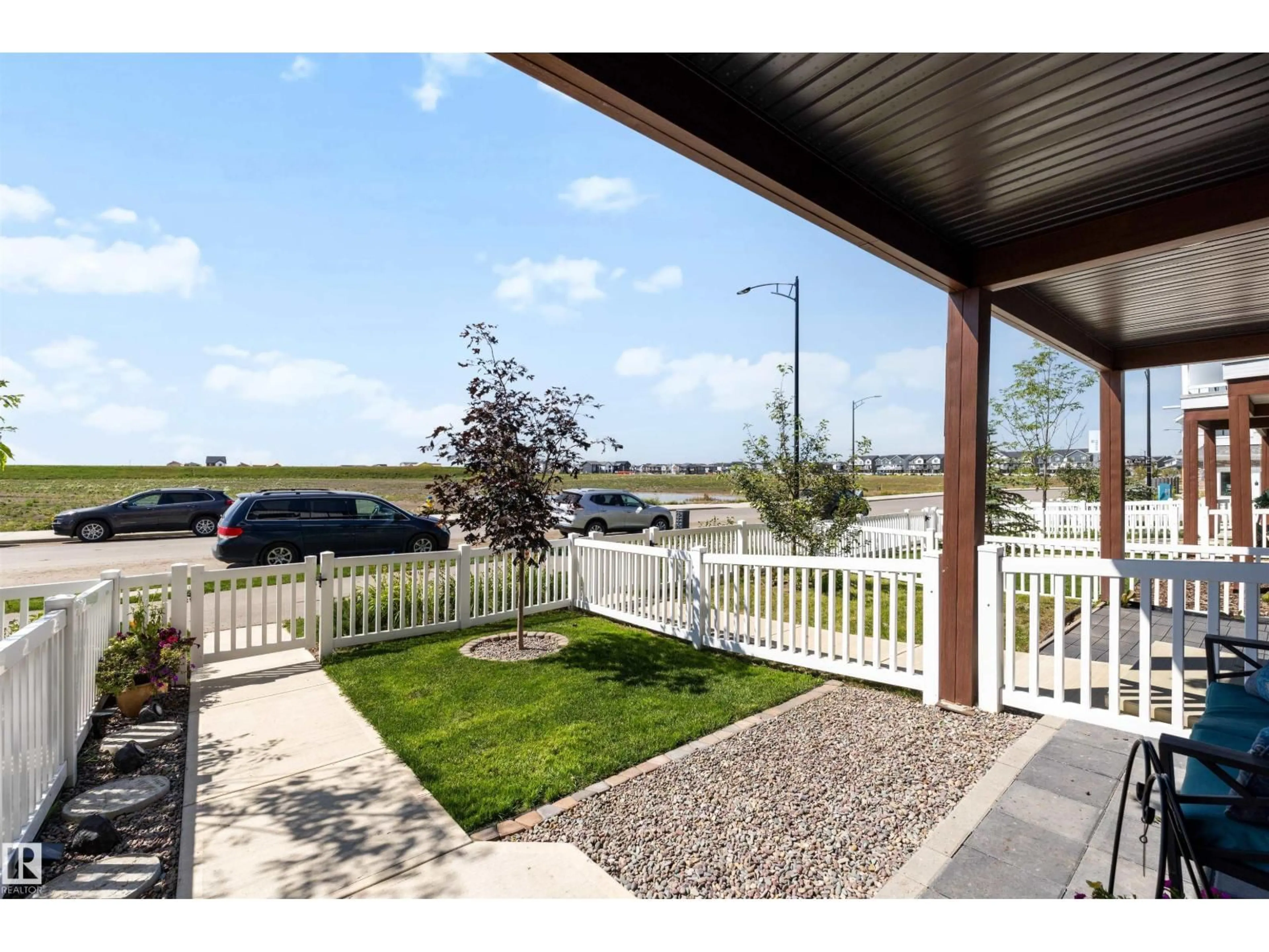 Patio, street for 2055 192 ST, Edmonton Alberta T6M3A8